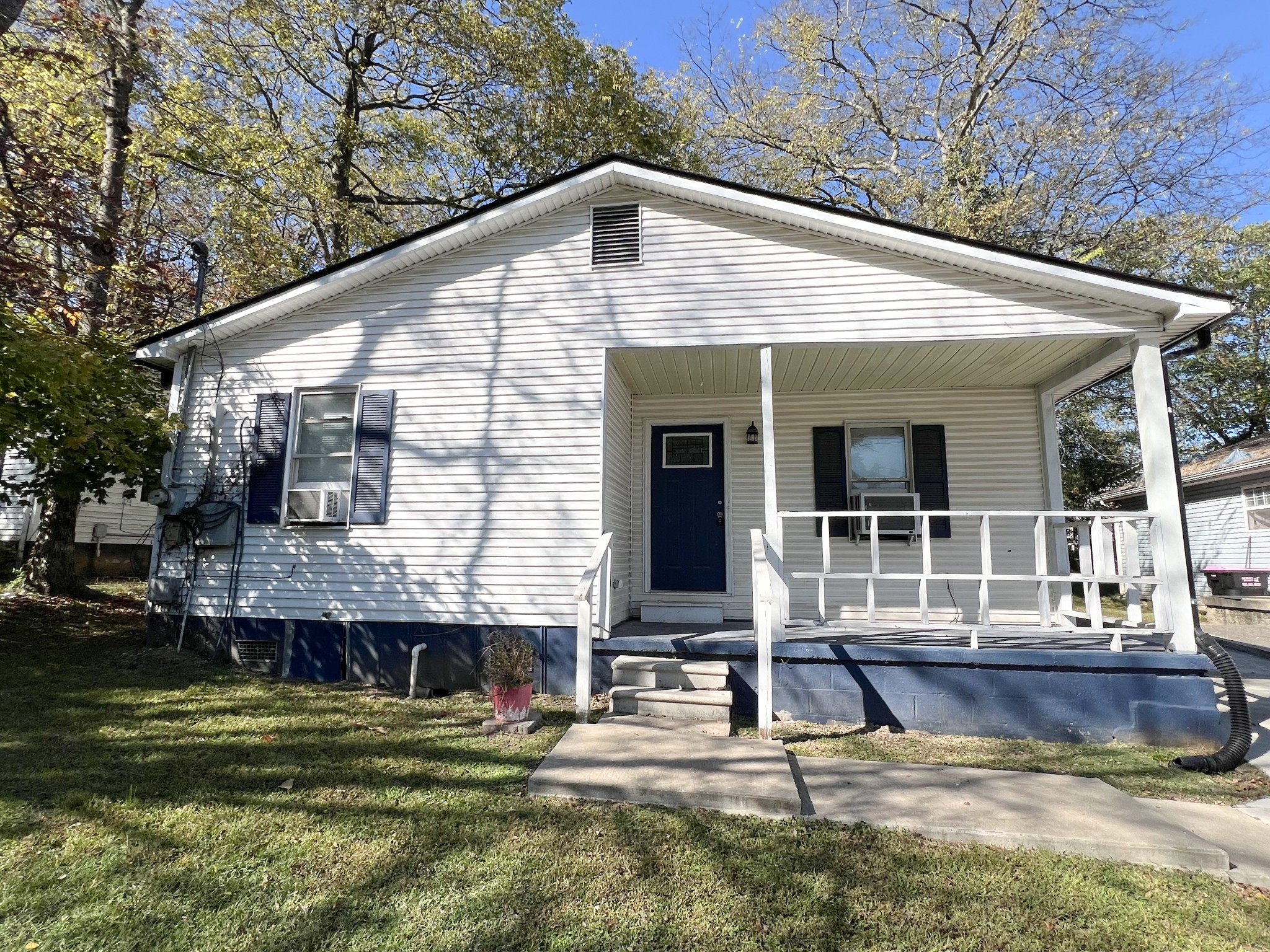 Photo 1 of 18 — 1139 Main St, Clarksville, TN 37040