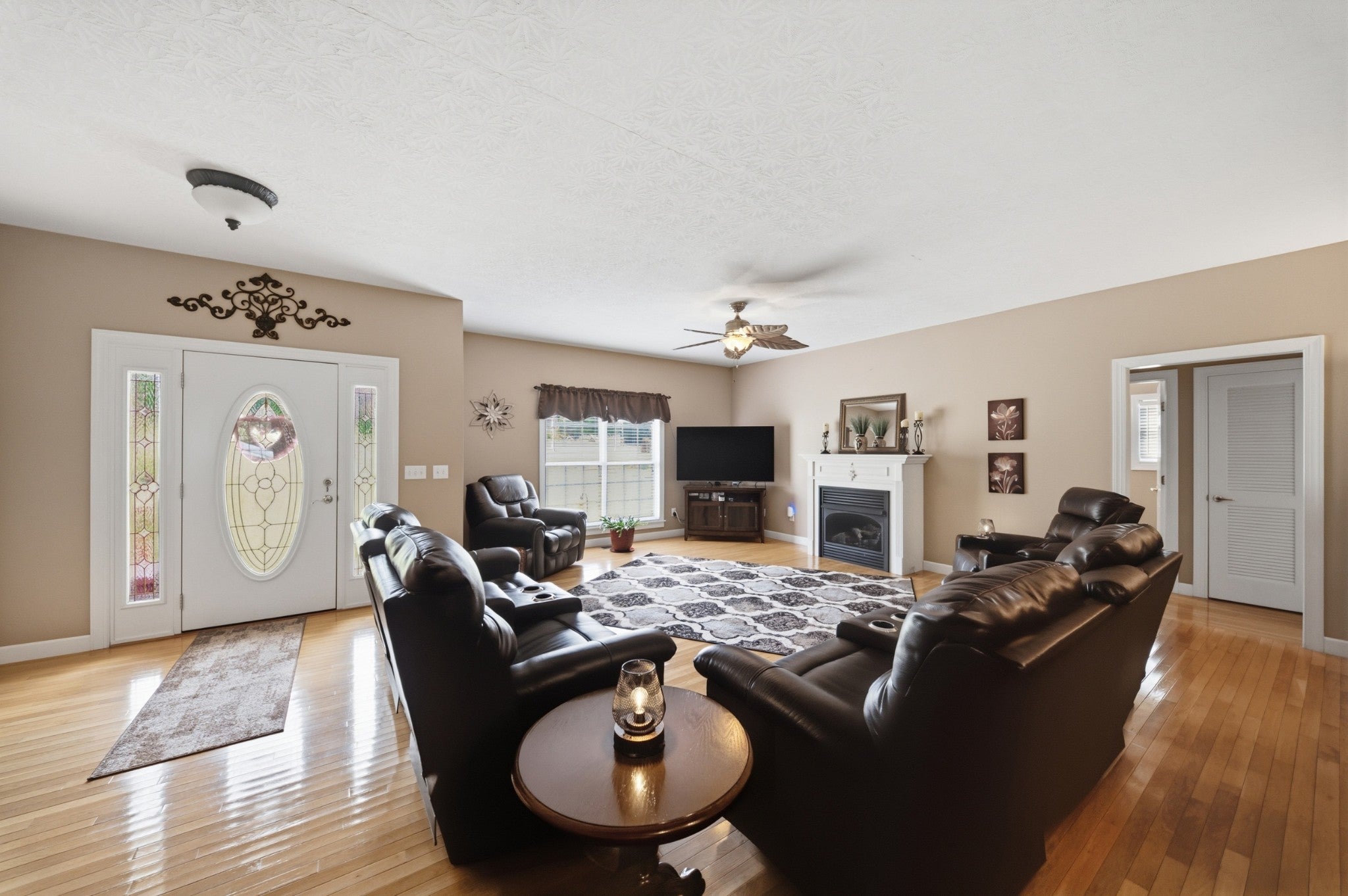 221 Allen Dr