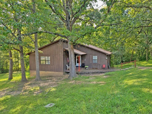546 FLORENCE AVE, SELMER, TN 38375 - Image e66a2fbf75134eae49dfe4690348bcb3/1099113795
