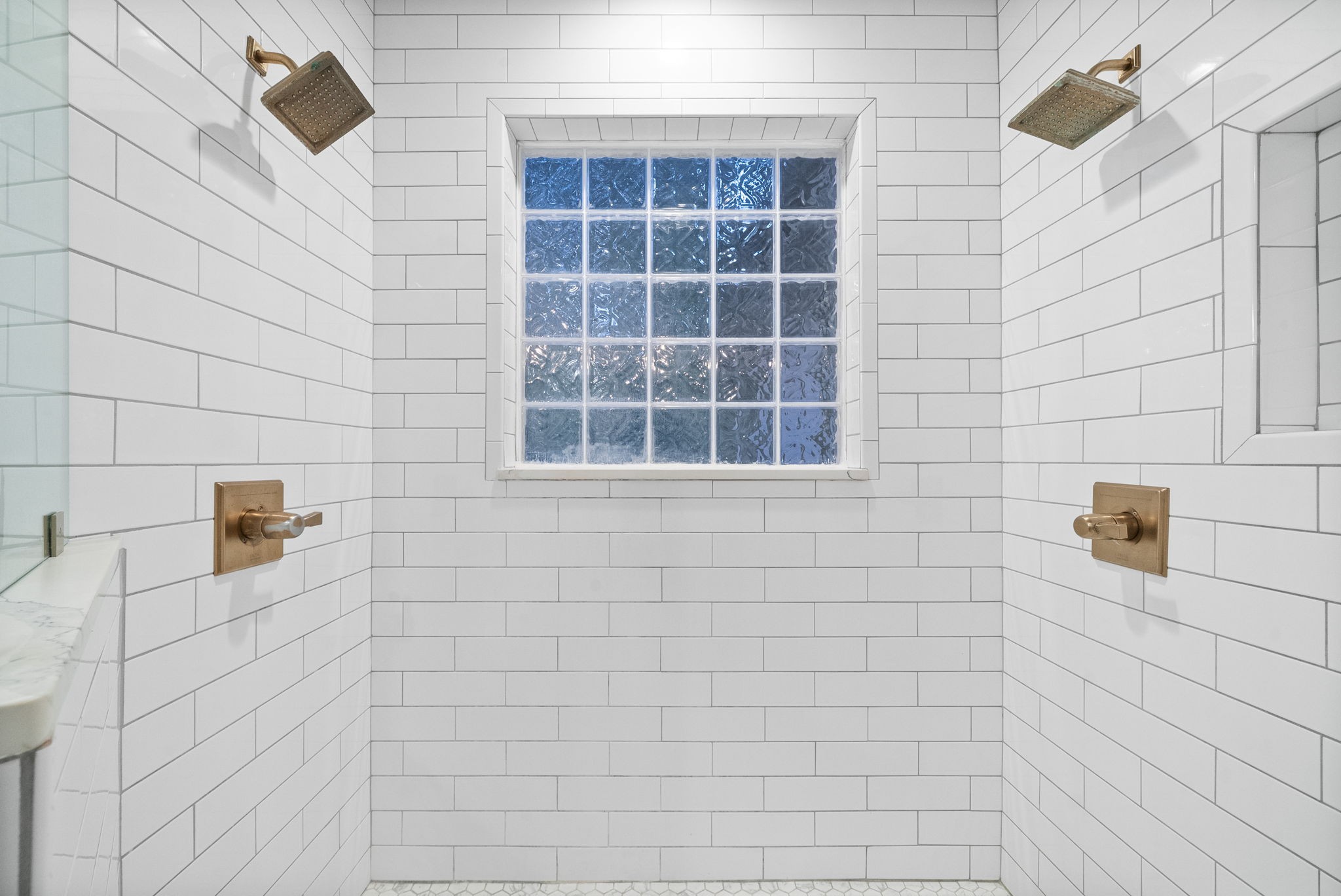 Adams, Tennessee 37010, United States, 4 Bedrooms Bedrooms, ,3 BathroomsBathrooms,Residential,Active,184405