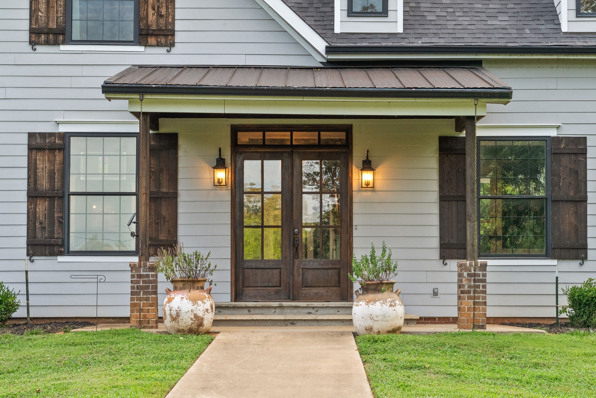 Adams, Tennessee 37010, United States, 4 Bedrooms Bedrooms, ,3 BathroomsBathrooms,Residential,Active,184405