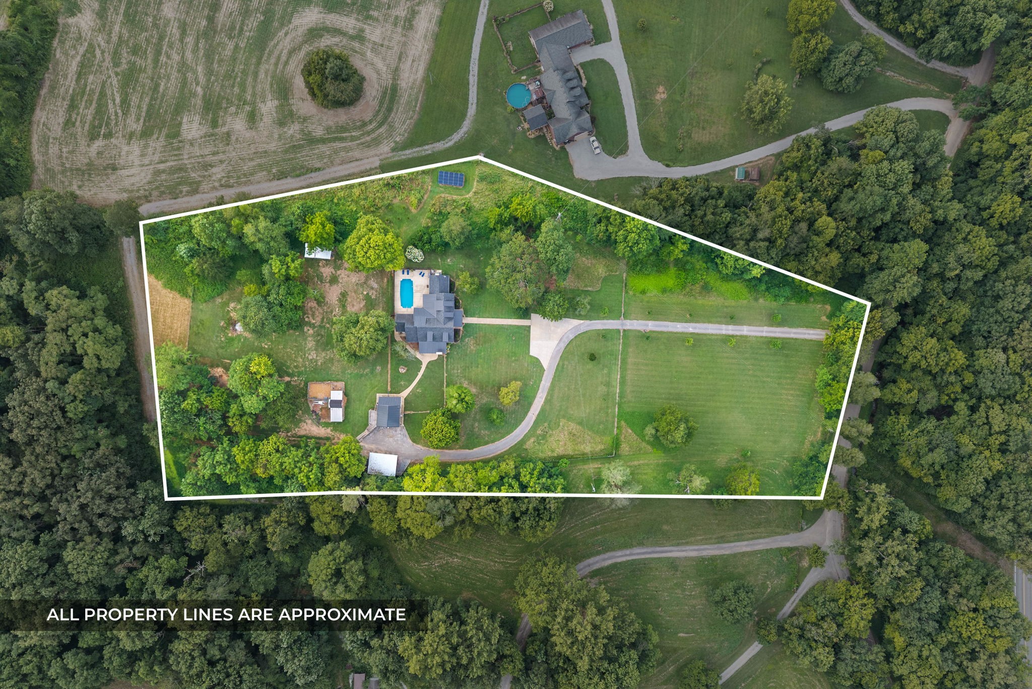 Adams, Tennessee 37010, United States, 4 Bedrooms Bedrooms, ,3 BathroomsBathrooms,Residential,Active,184405