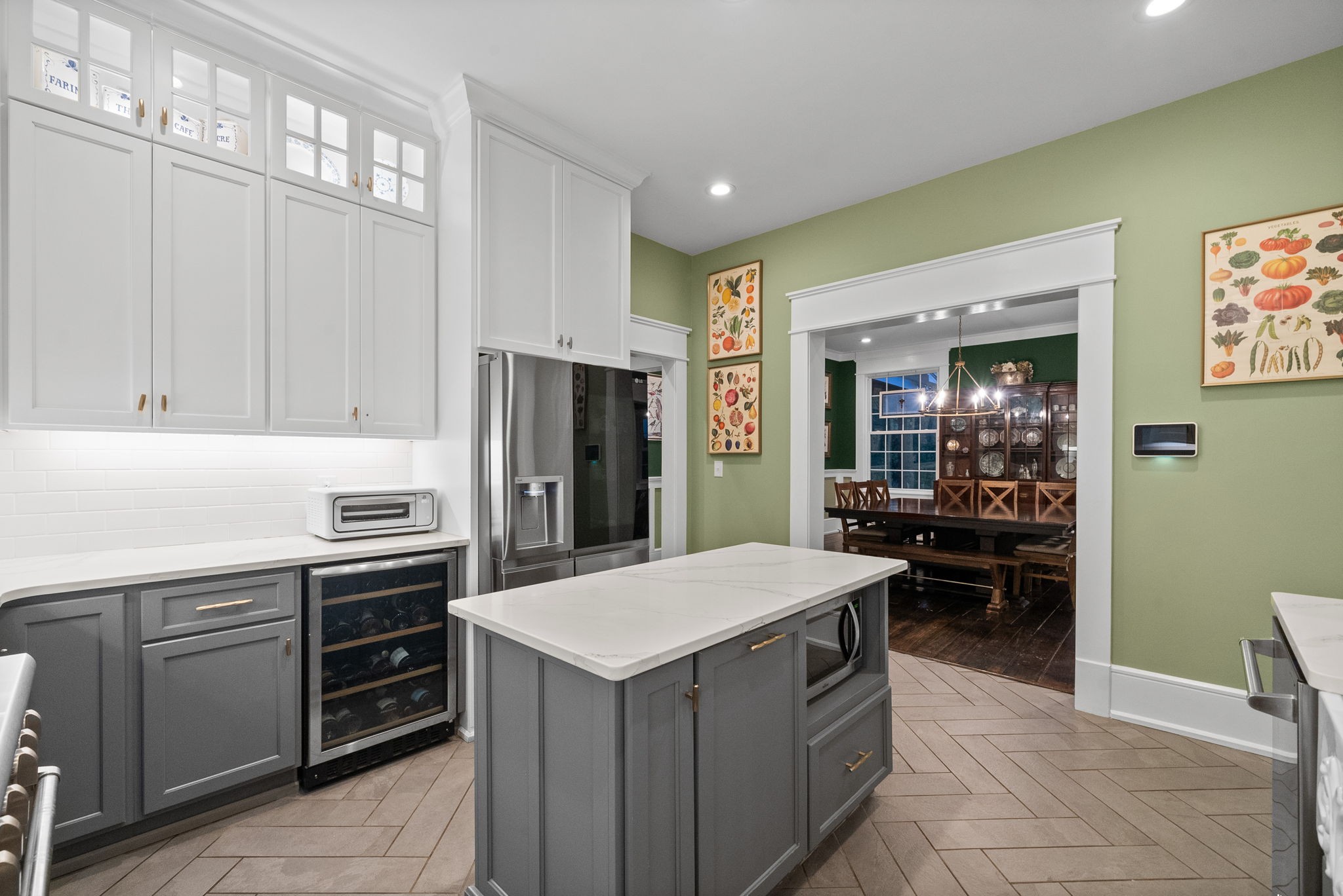 Adams, Tennessee 37010, United States, 4 Bedrooms Bedrooms, ,3 BathroomsBathrooms,Residential,Active,184405