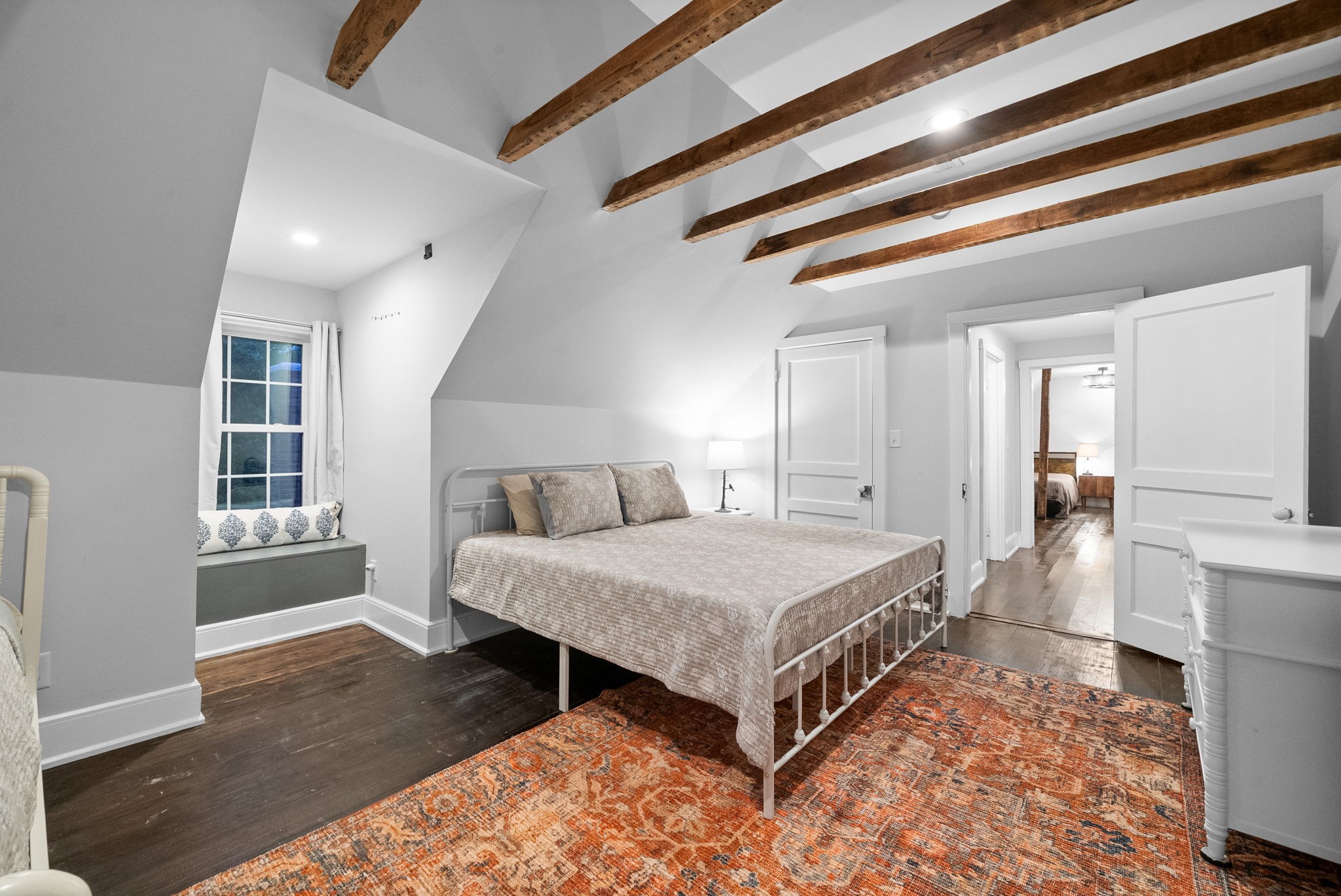 Adams, Tennessee 37010, United States, 4 Bedrooms Bedrooms, ,3 BathroomsBathrooms,Residential,Active,184405