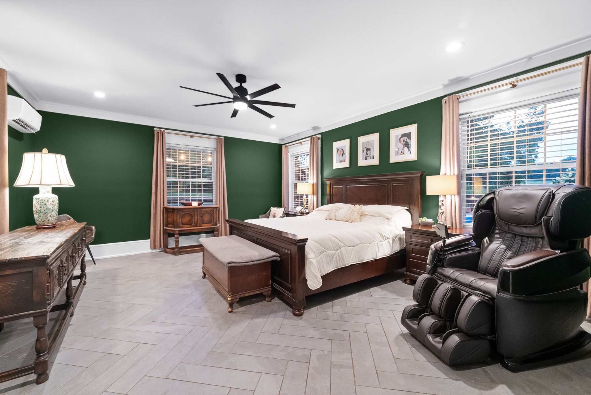 Adams, Tennessee 37010, United States, 4 Bedrooms Bedrooms, ,3 BathroomsBathrooms,Residential,Active,184405