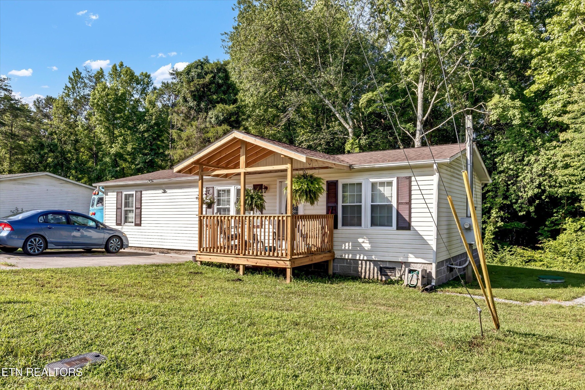 125 Loggers Lane