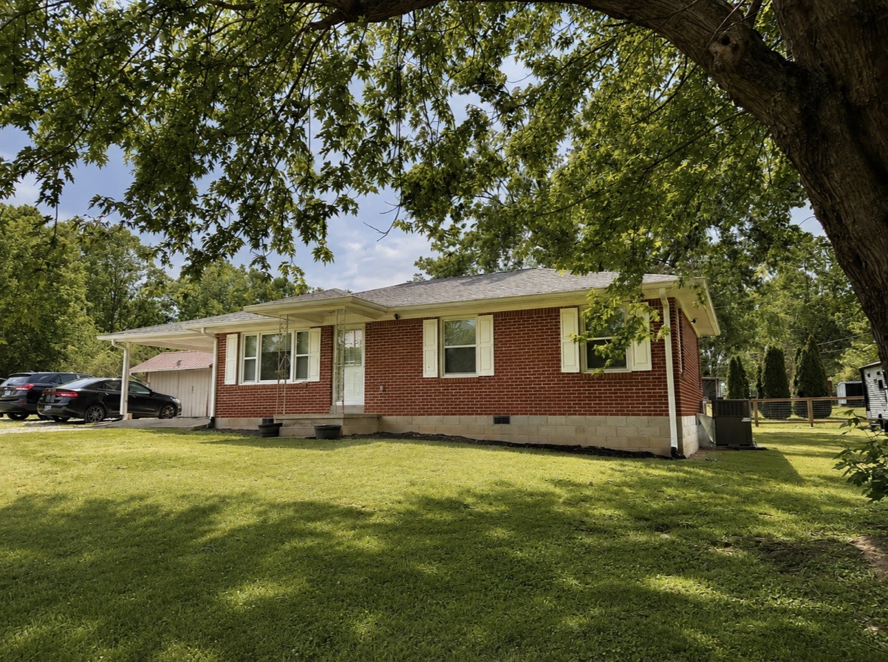 2014 Dean St