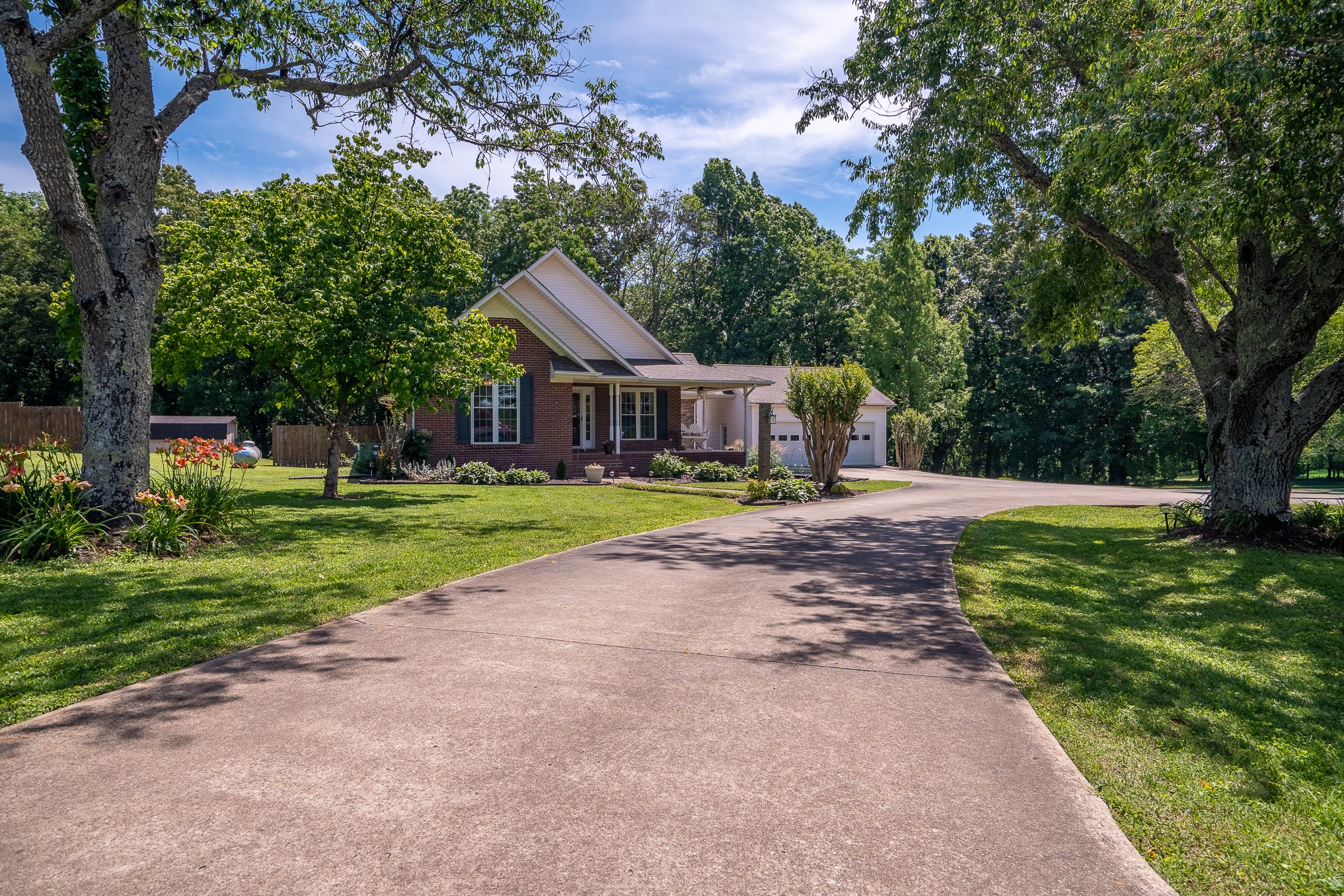 586 Highway 64 W