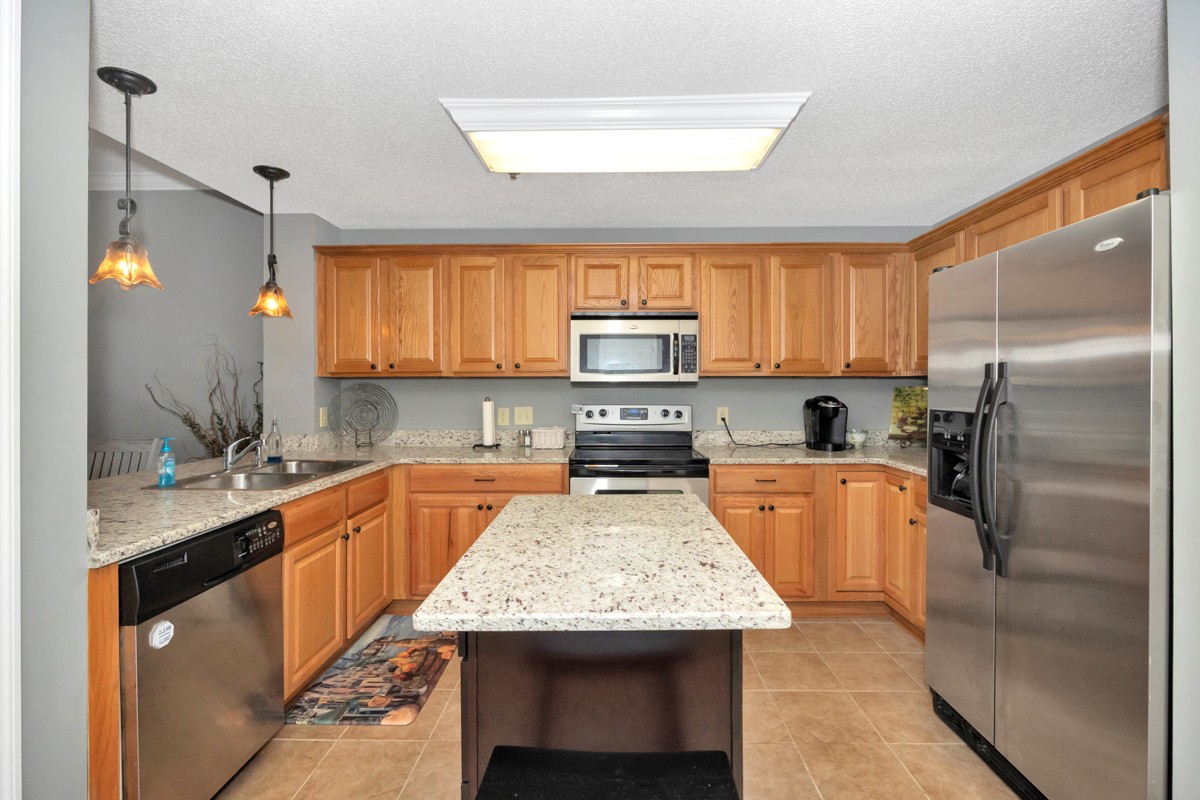 12100 Two Rivers Dr F-4