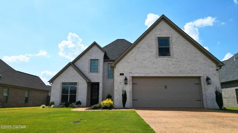 17 Noah Cv Jackson TN 38305