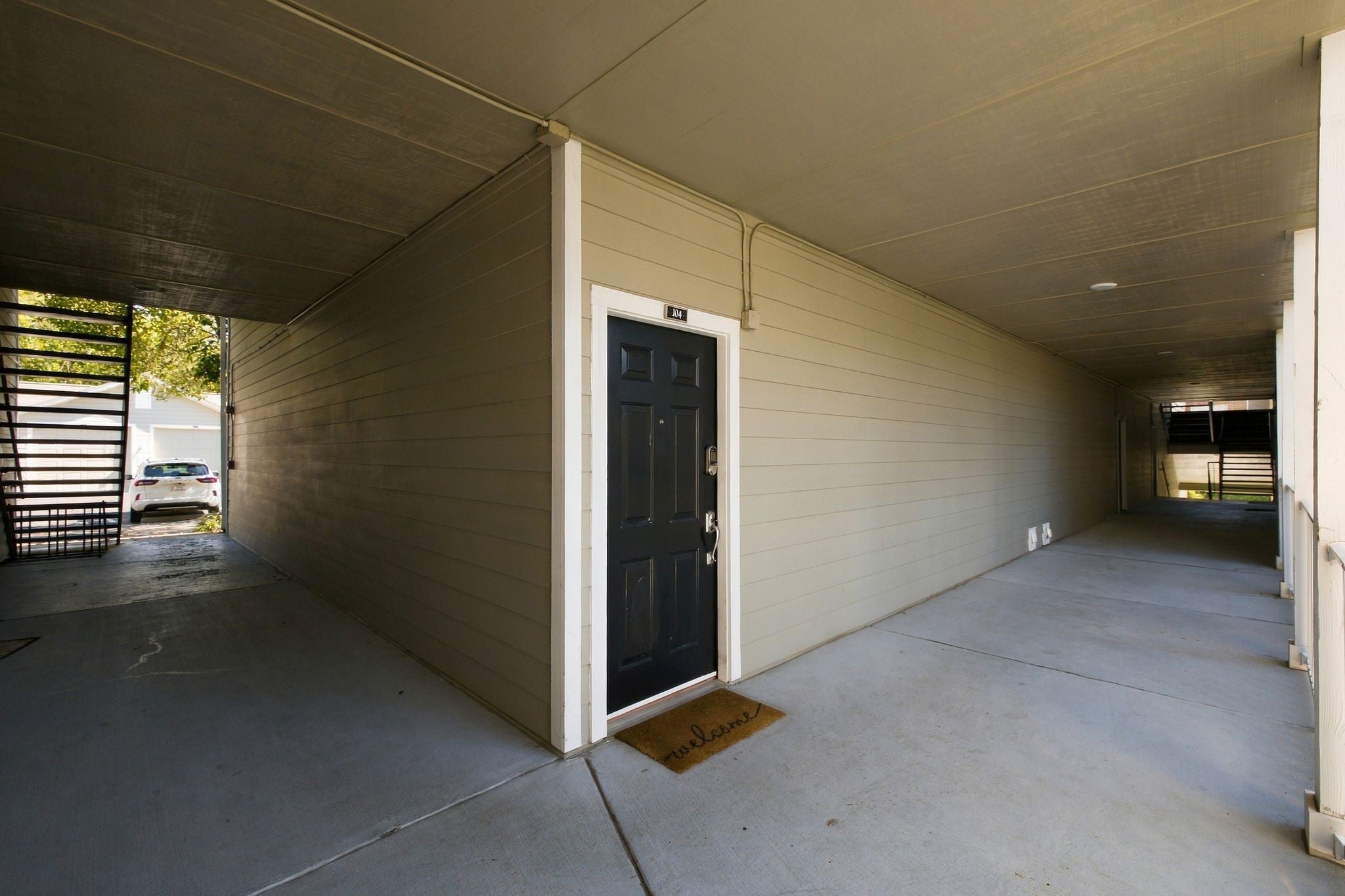 2025 Woodmont Blvd 104