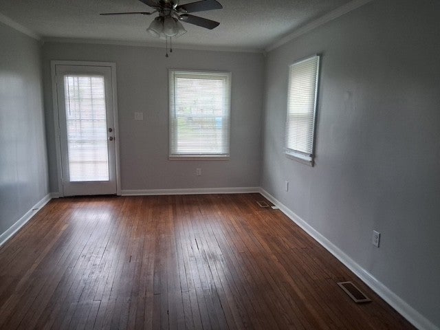 2-bed home for sale in Nashville, TN 37207, 2910 Morningside Dr 2910 Morningside Dr, Nashville TN 37207 2-bed home, photo 5 of 20