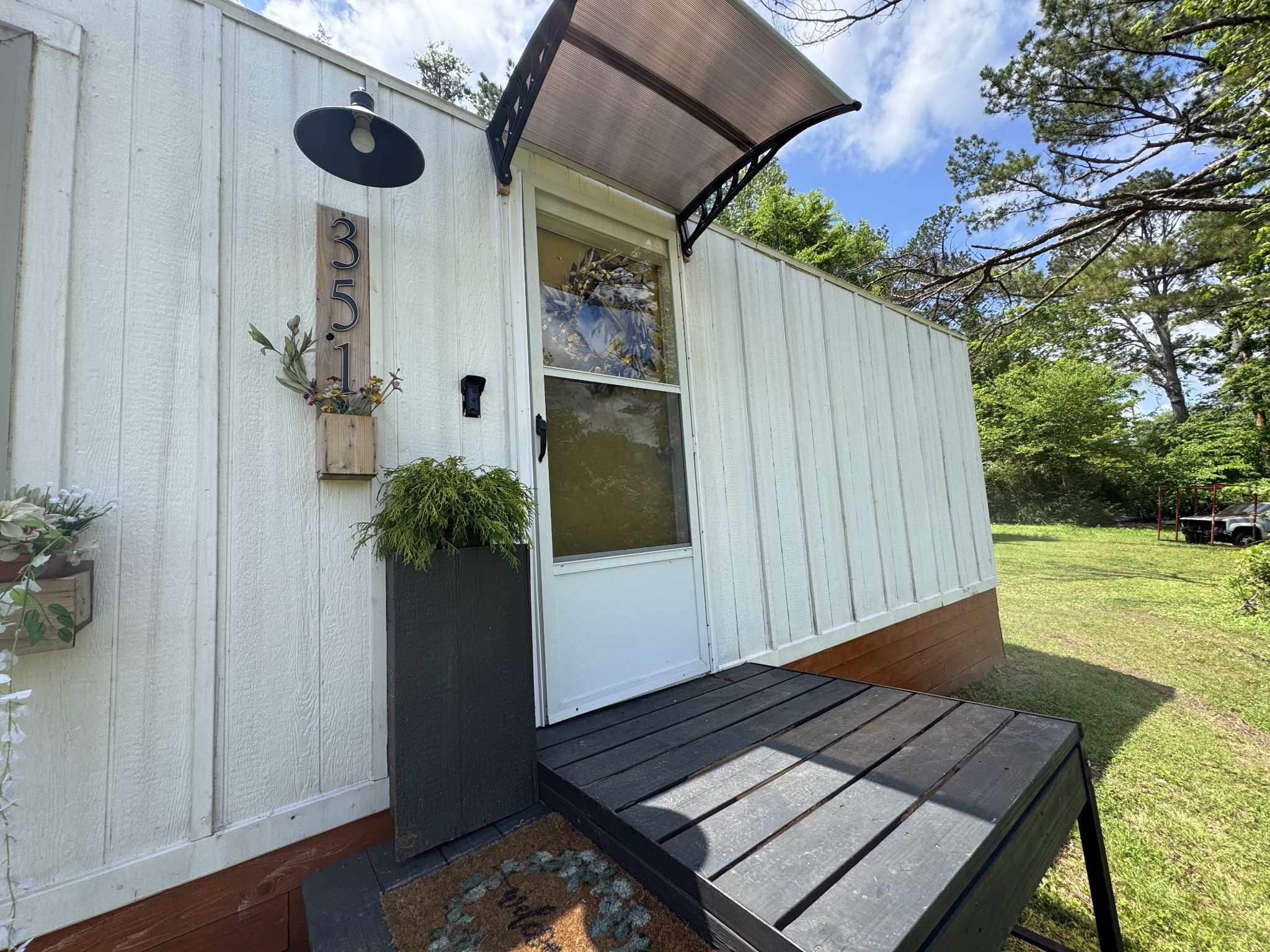 351 River Dr