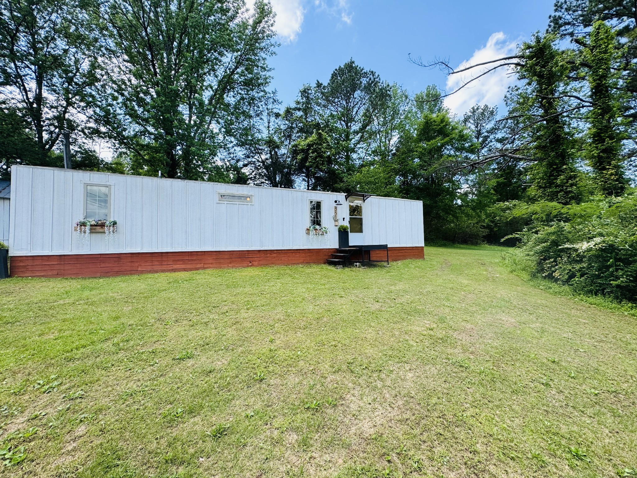 351 River Dr