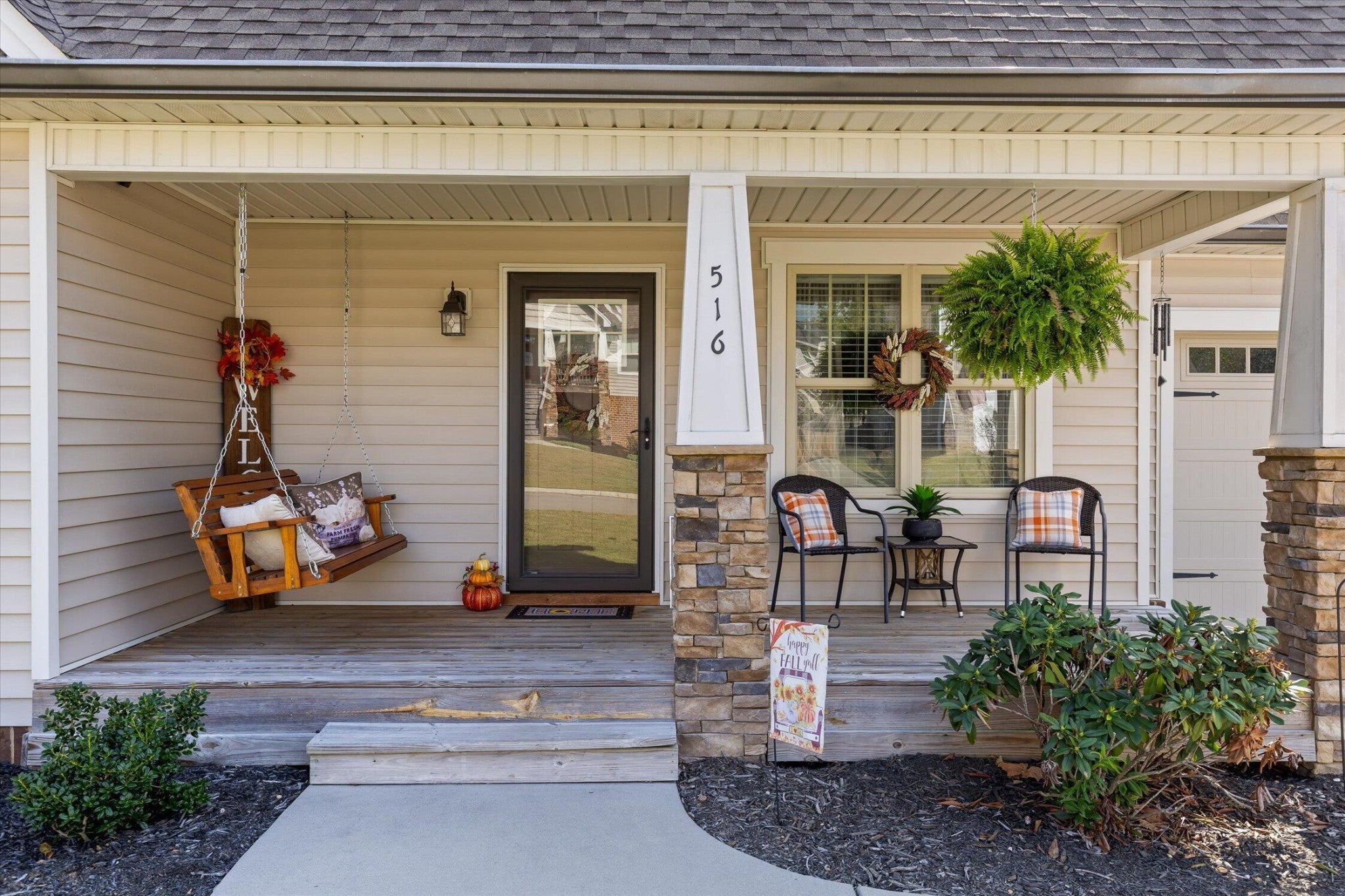 516 Clintons Pass NW