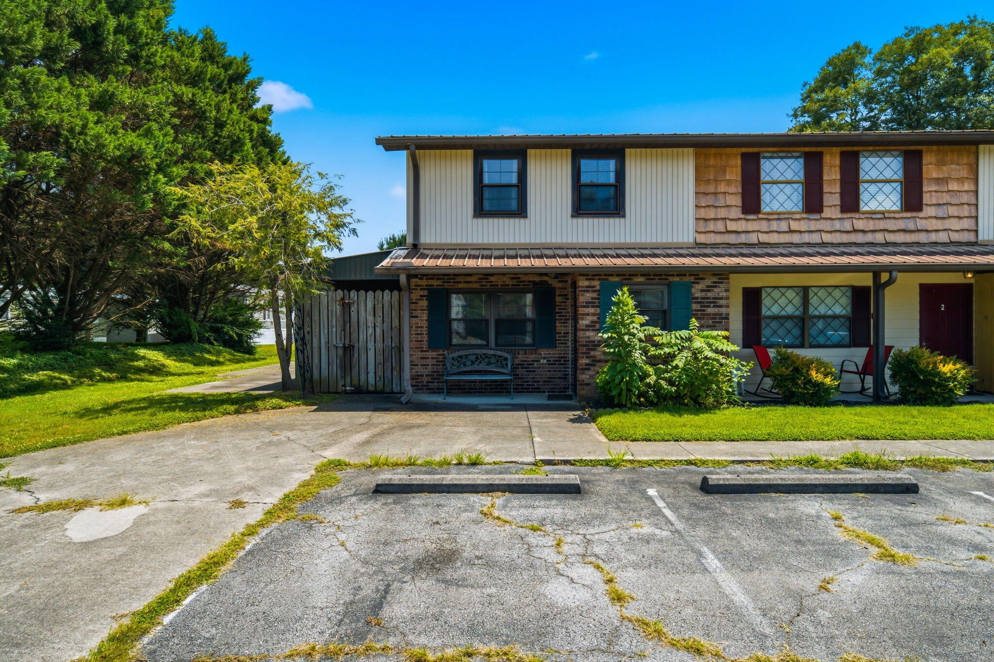 625 S Asbury Road 1