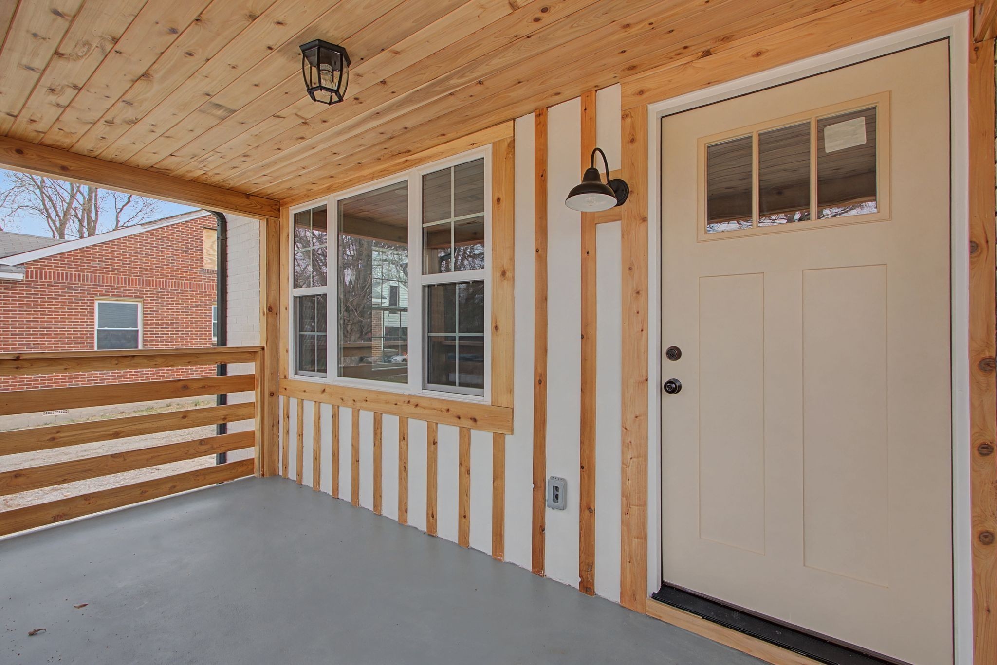 213 Mockingbird Dr