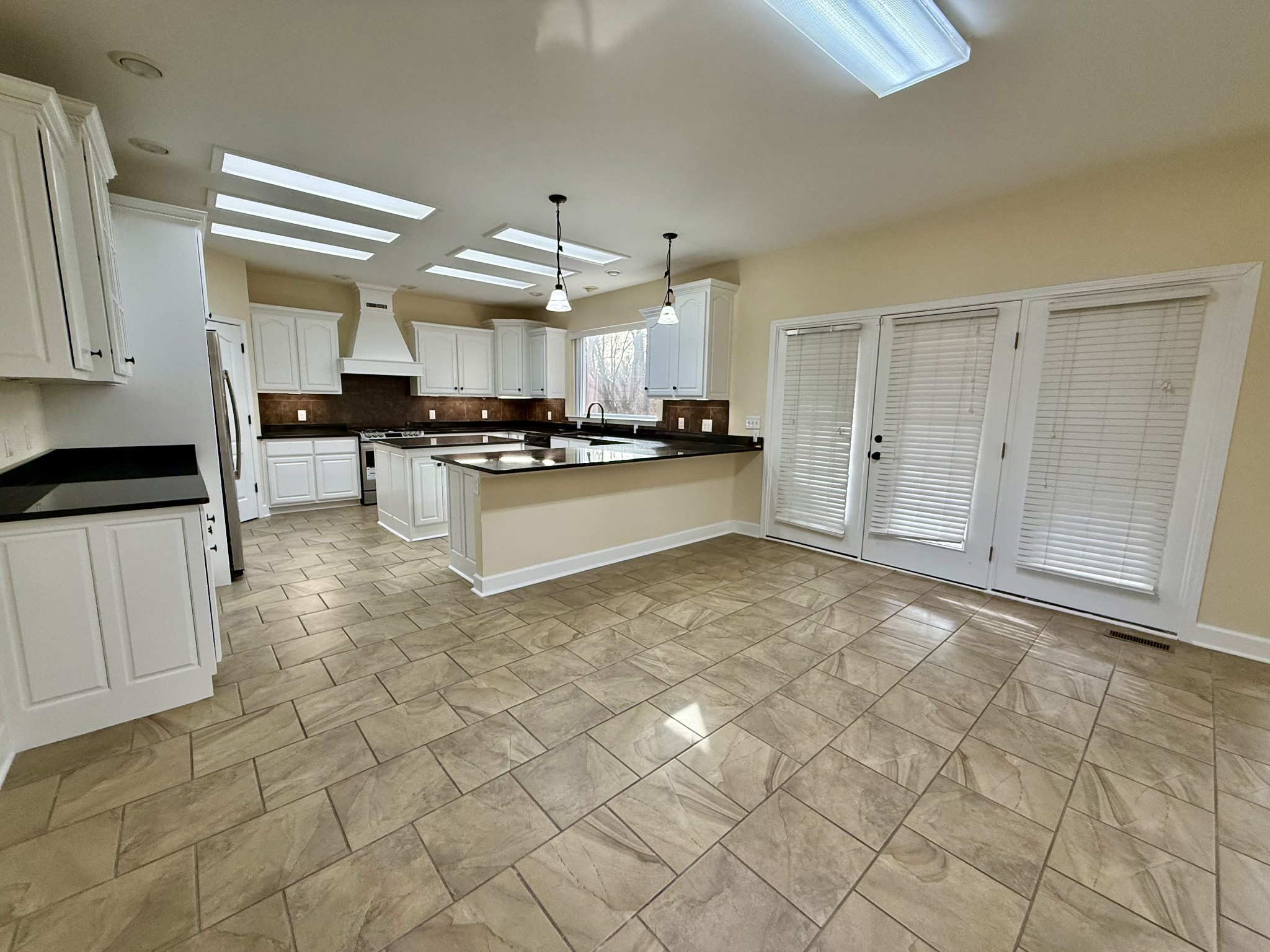 1033 Valleydale Ave