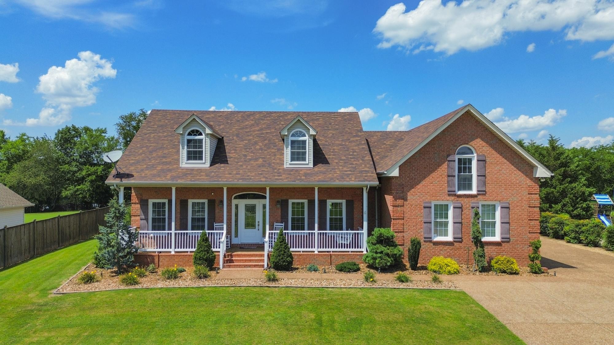 1090 Jenkins Ln