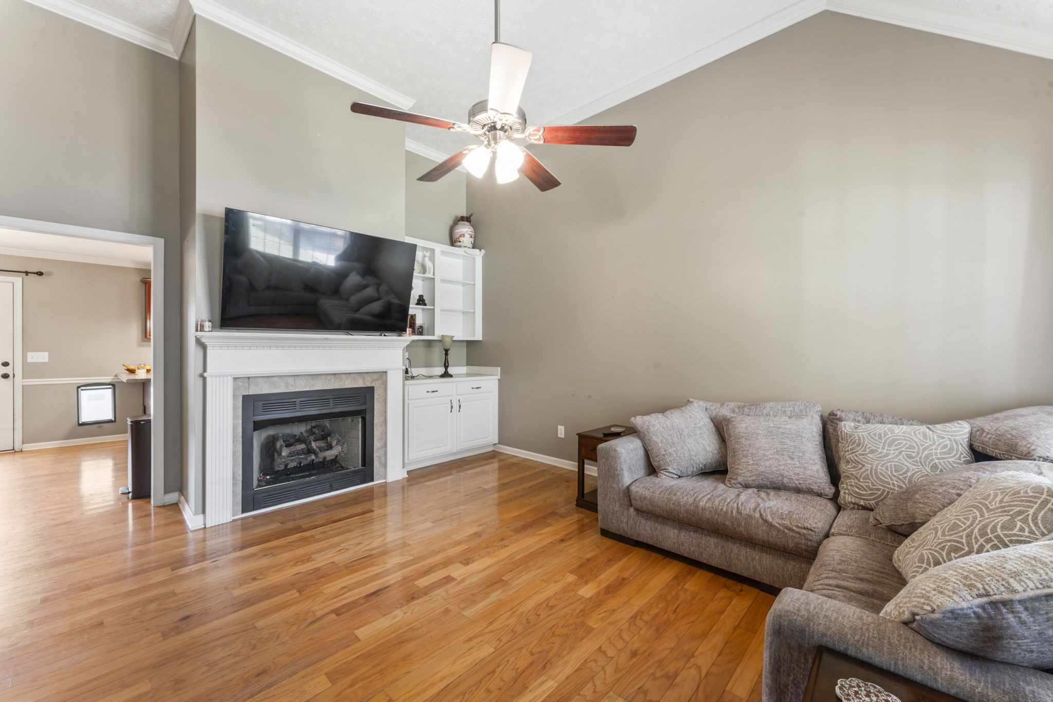 3430 Wellington Pl