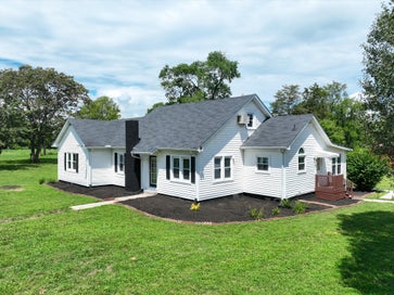 5011A Lascassas Pike Lascassas TN 37085