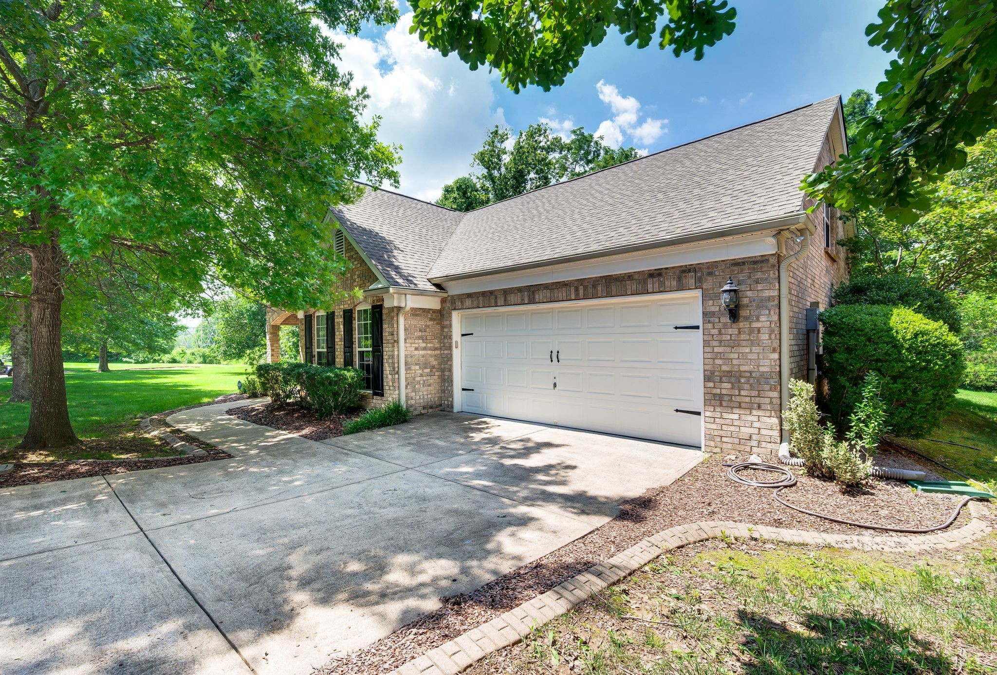 1540 Indian Hawthorne Ct