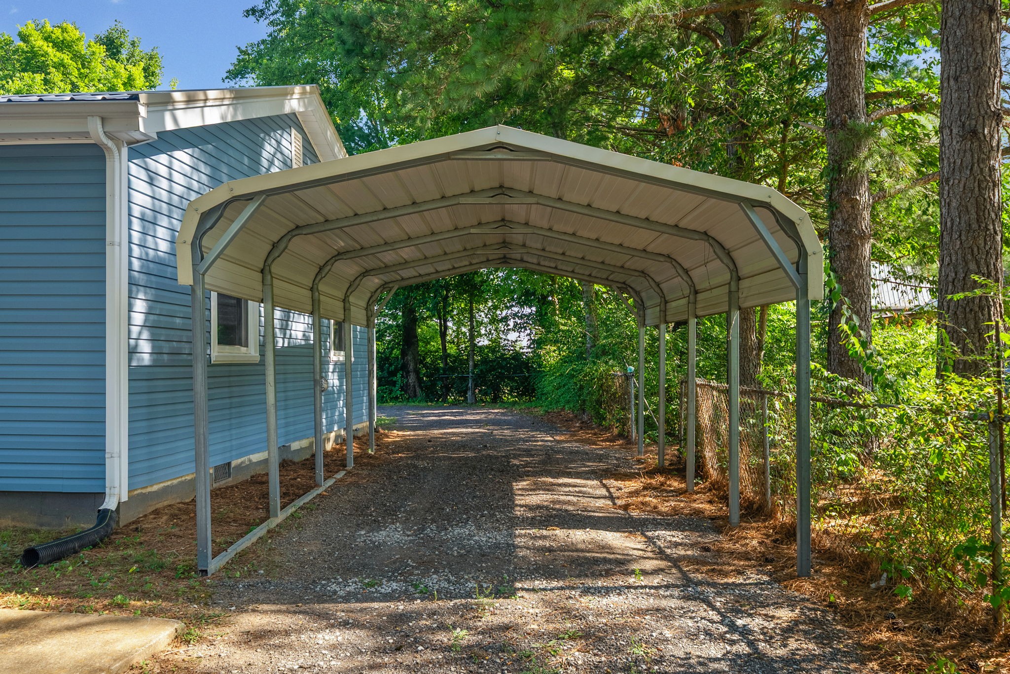 7204 Highway 76 W