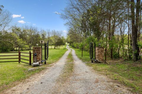 921 Cooks Rd Mount Juliet TN 37122