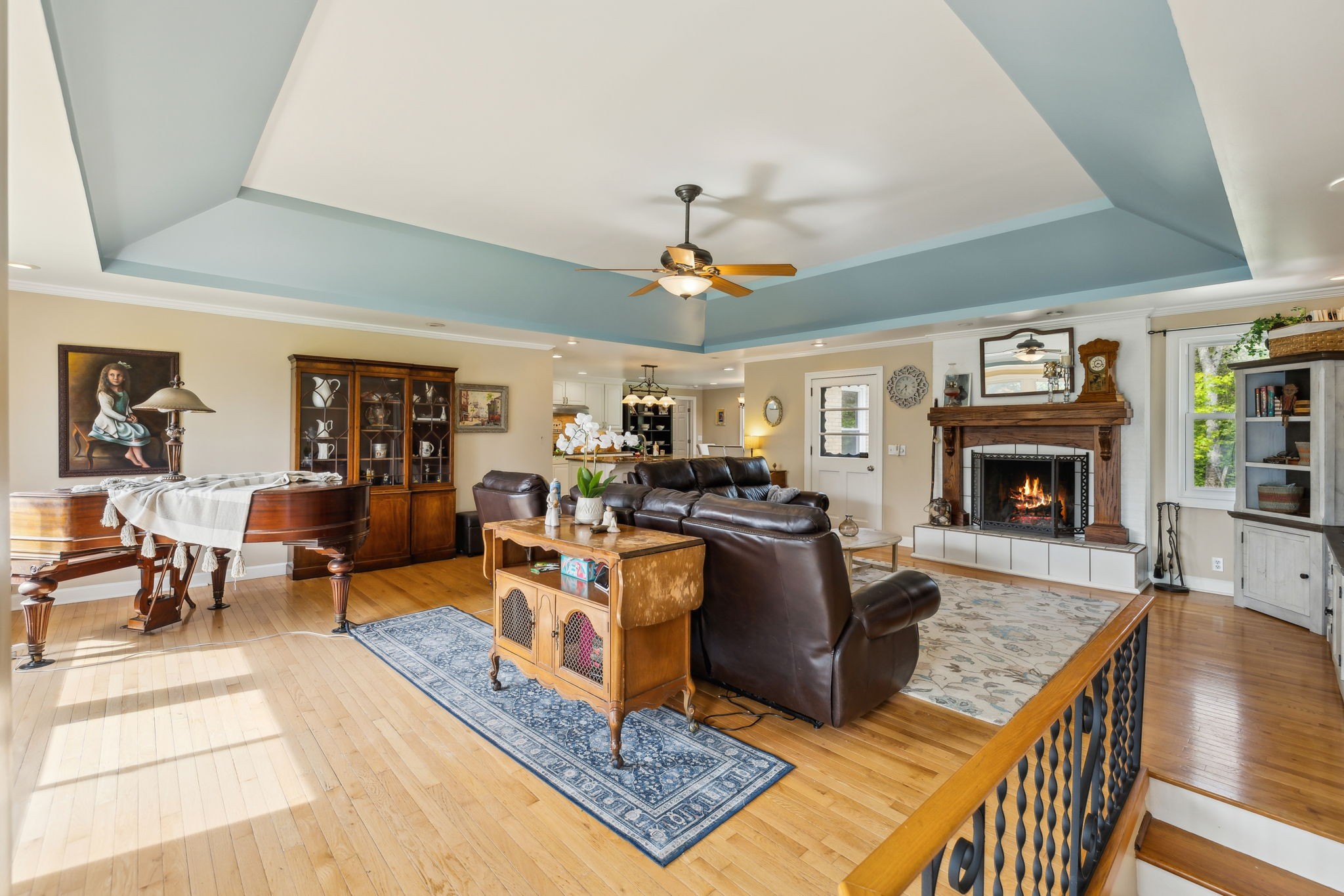 921 Cooks Rd