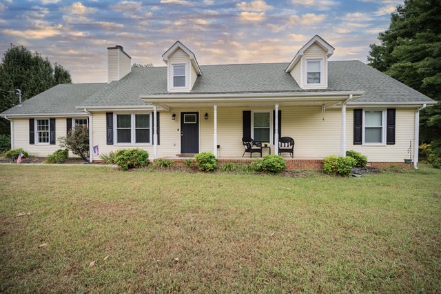 2722 Lone Oak Dr