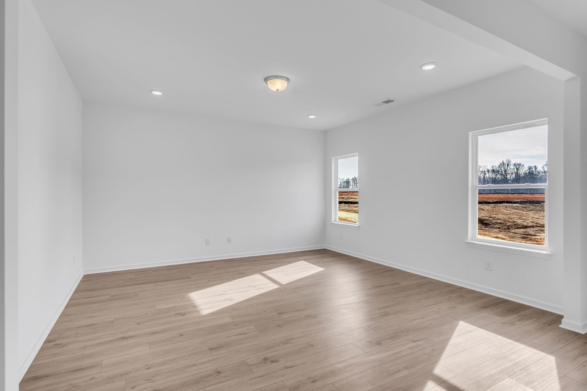 333 Idell Ct