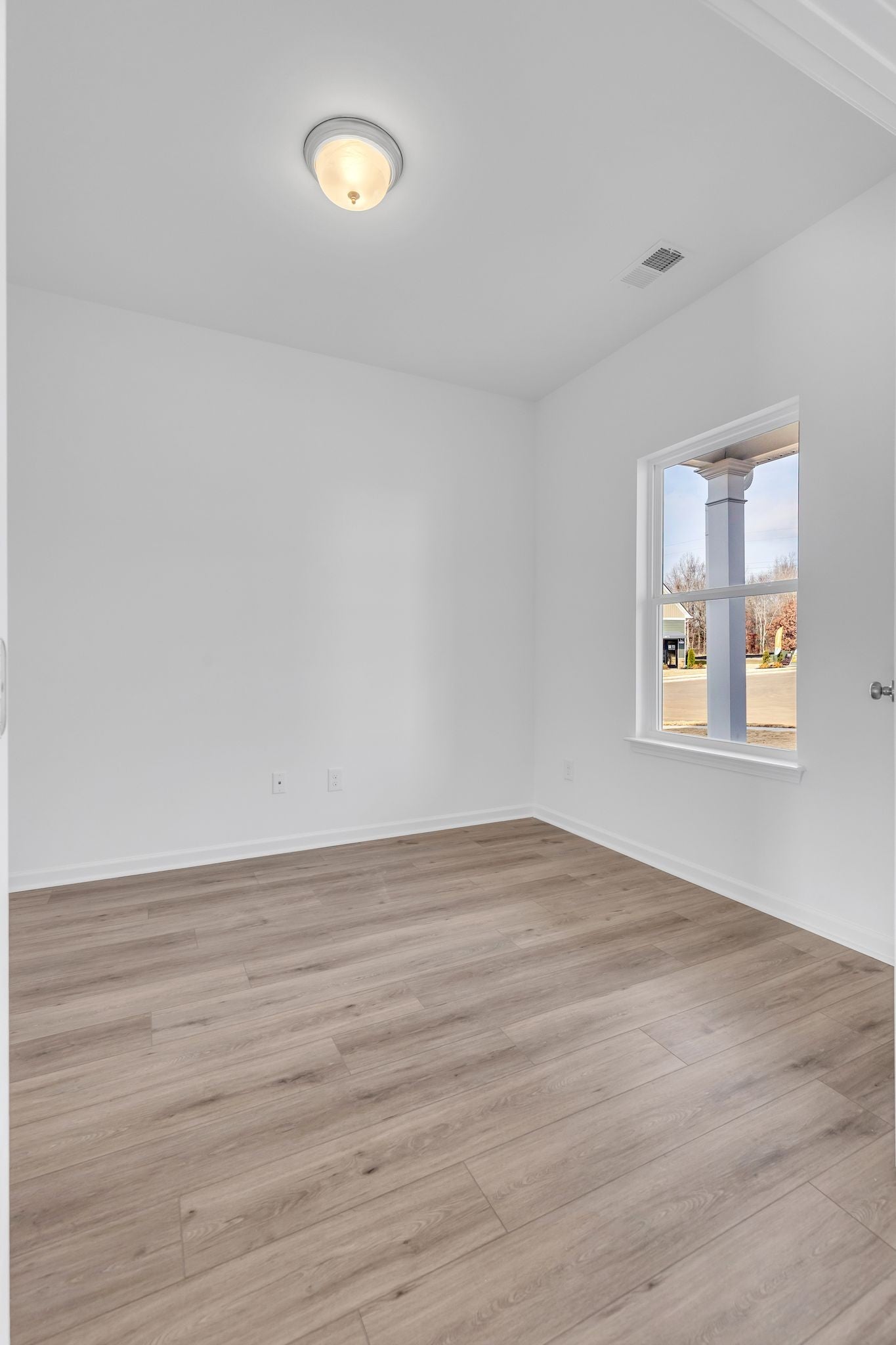 333 Idell Ct