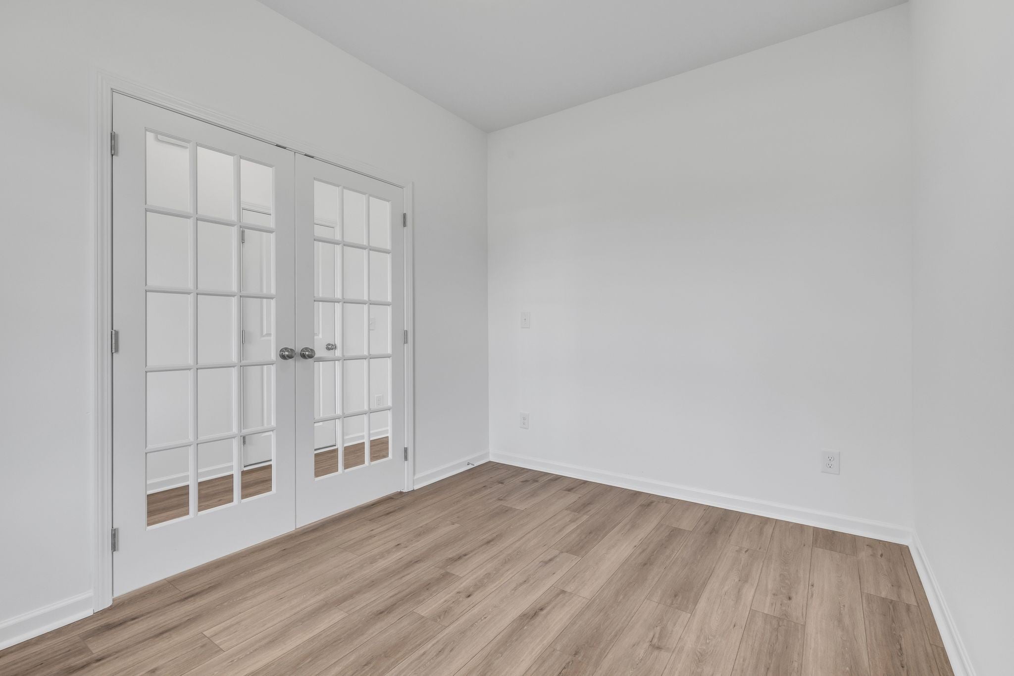 333 Idell Ct