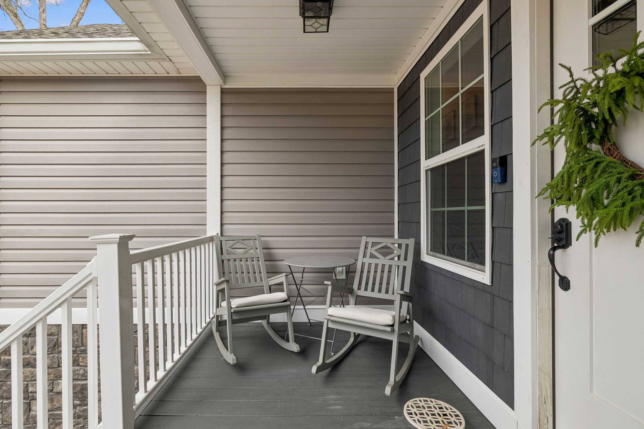 111 Dylark Dr