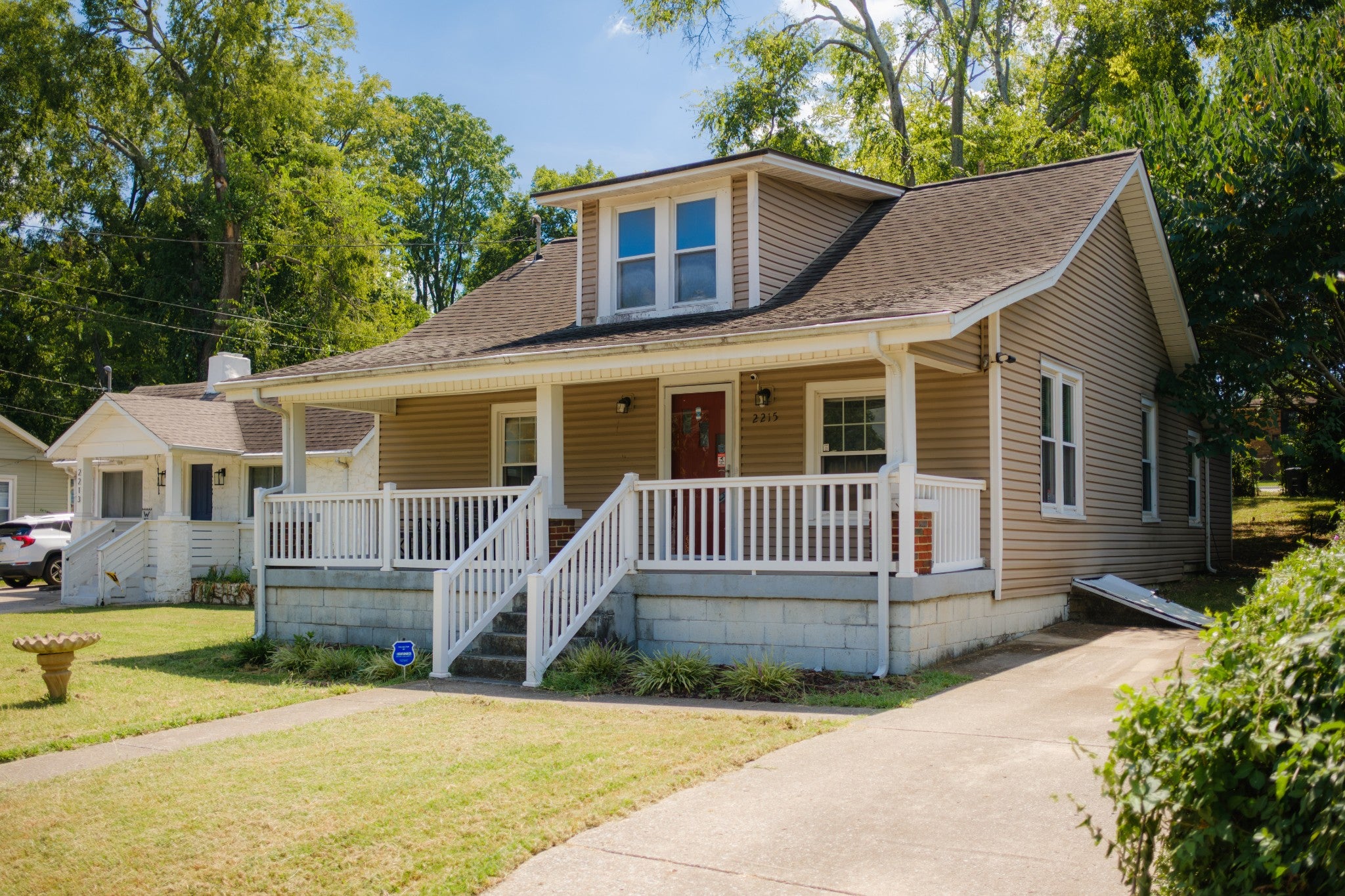 2-bed listing at 2215 Albion St, Nashville