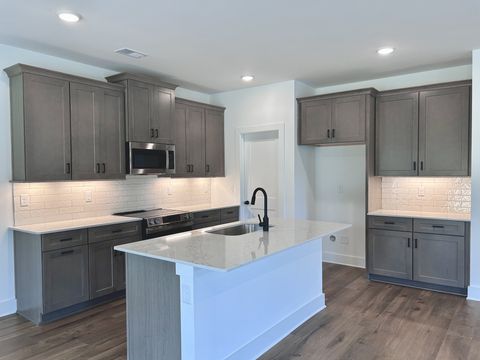 505 Canal Circle W Nashville TN 37214