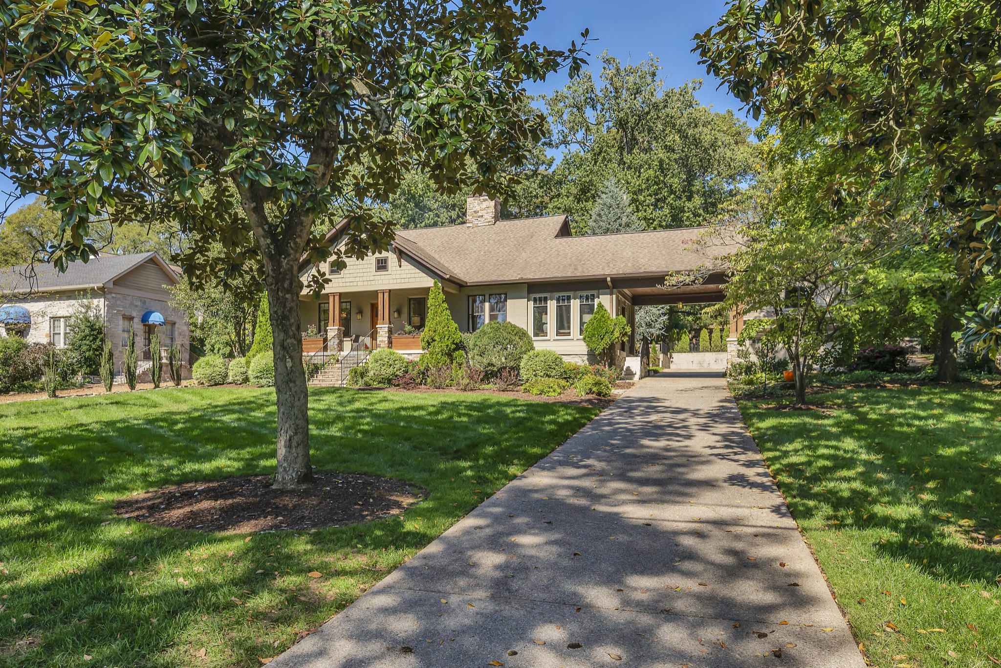 2210 Sharondale Dr