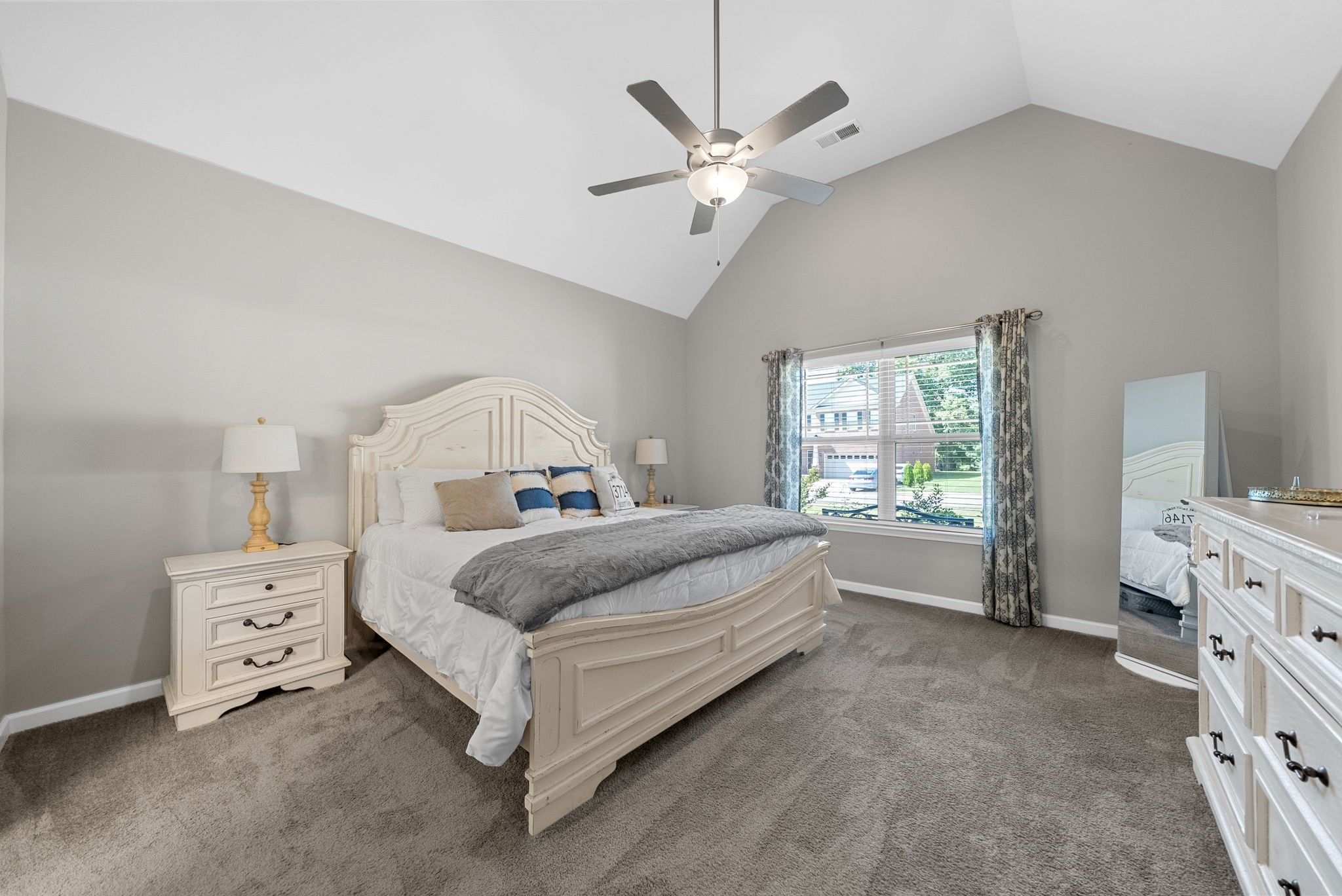 430 Clayton Ct