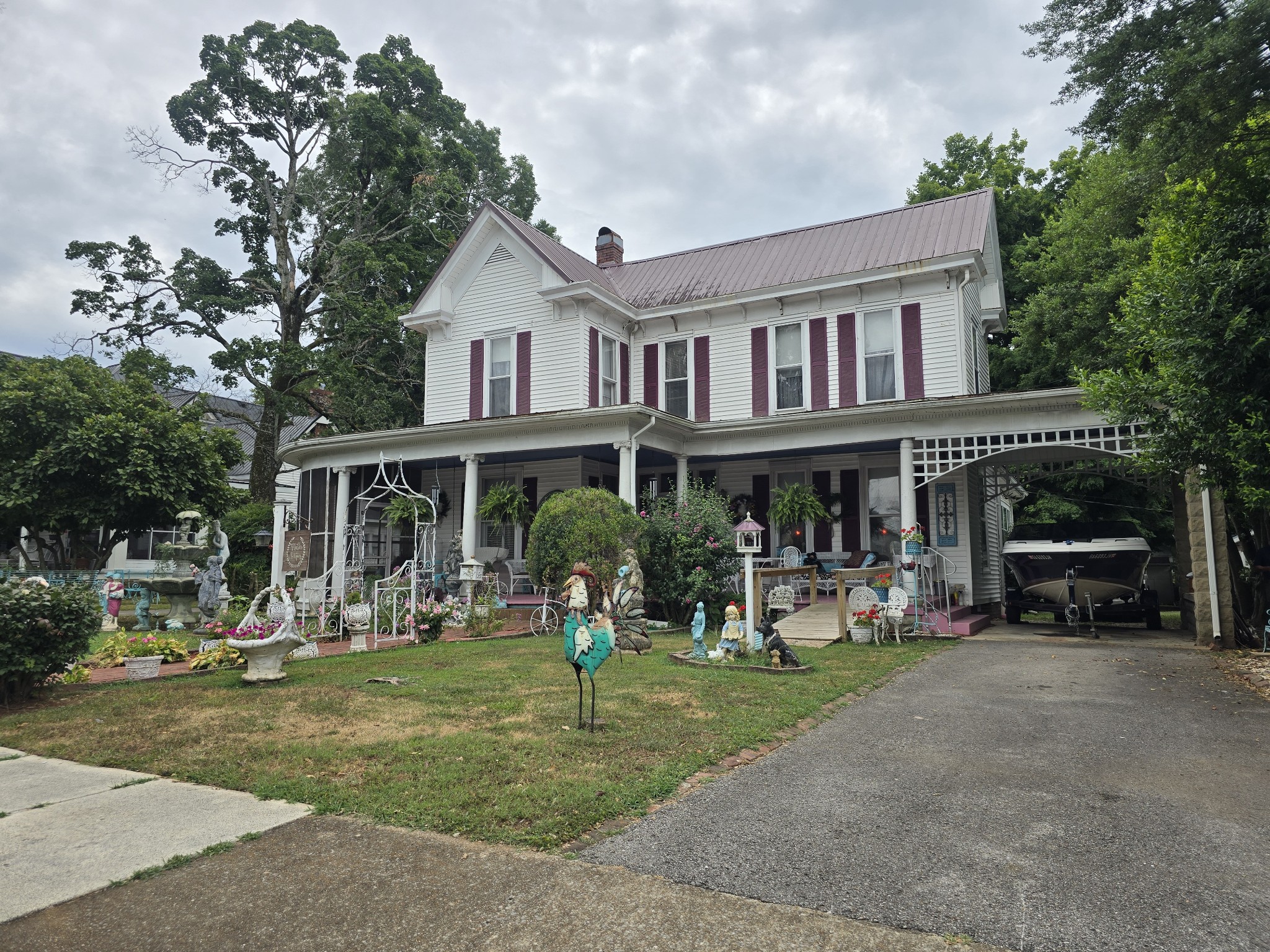 213 Pulaski St