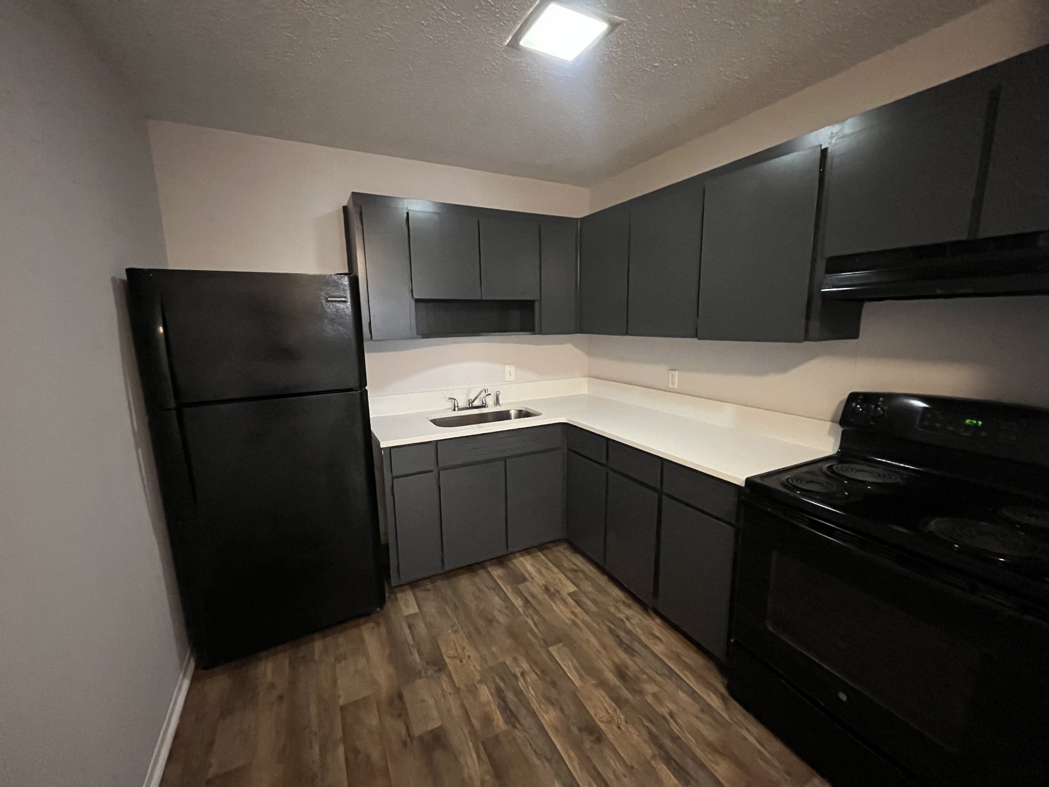 441 Harding Pl E10