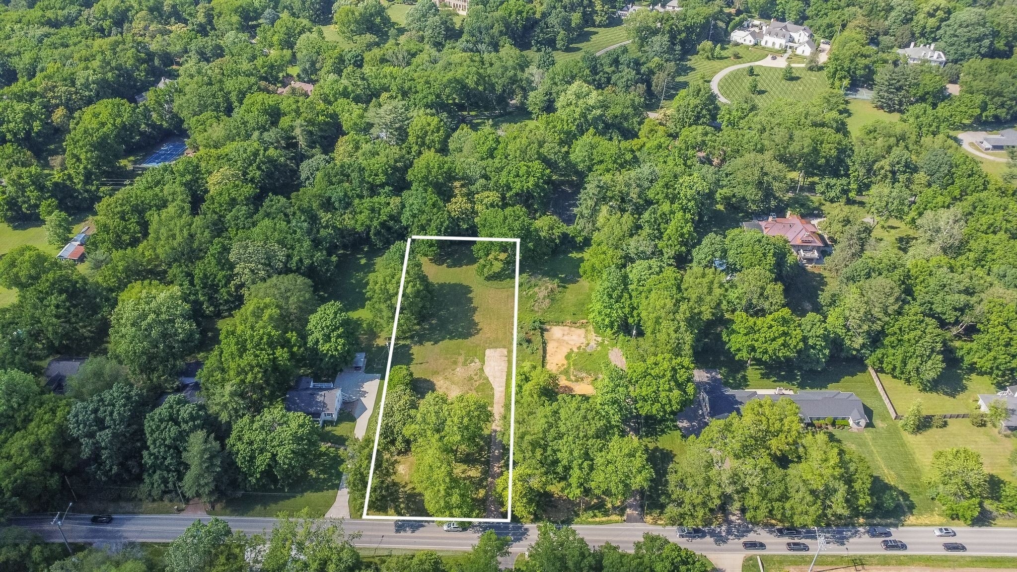 listing at 834 Battery Ln, Nashville