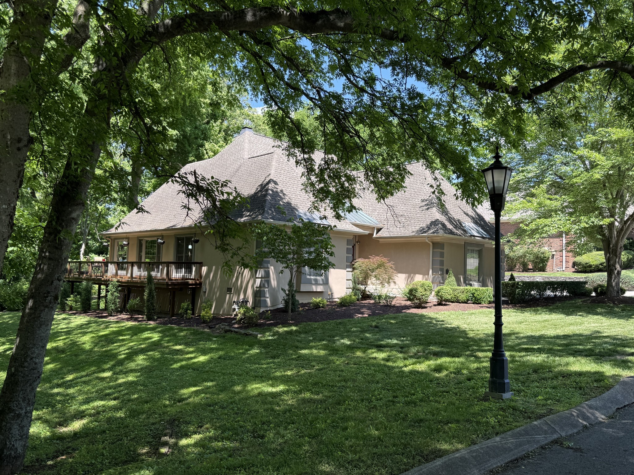 5556 Hearthstone Ln