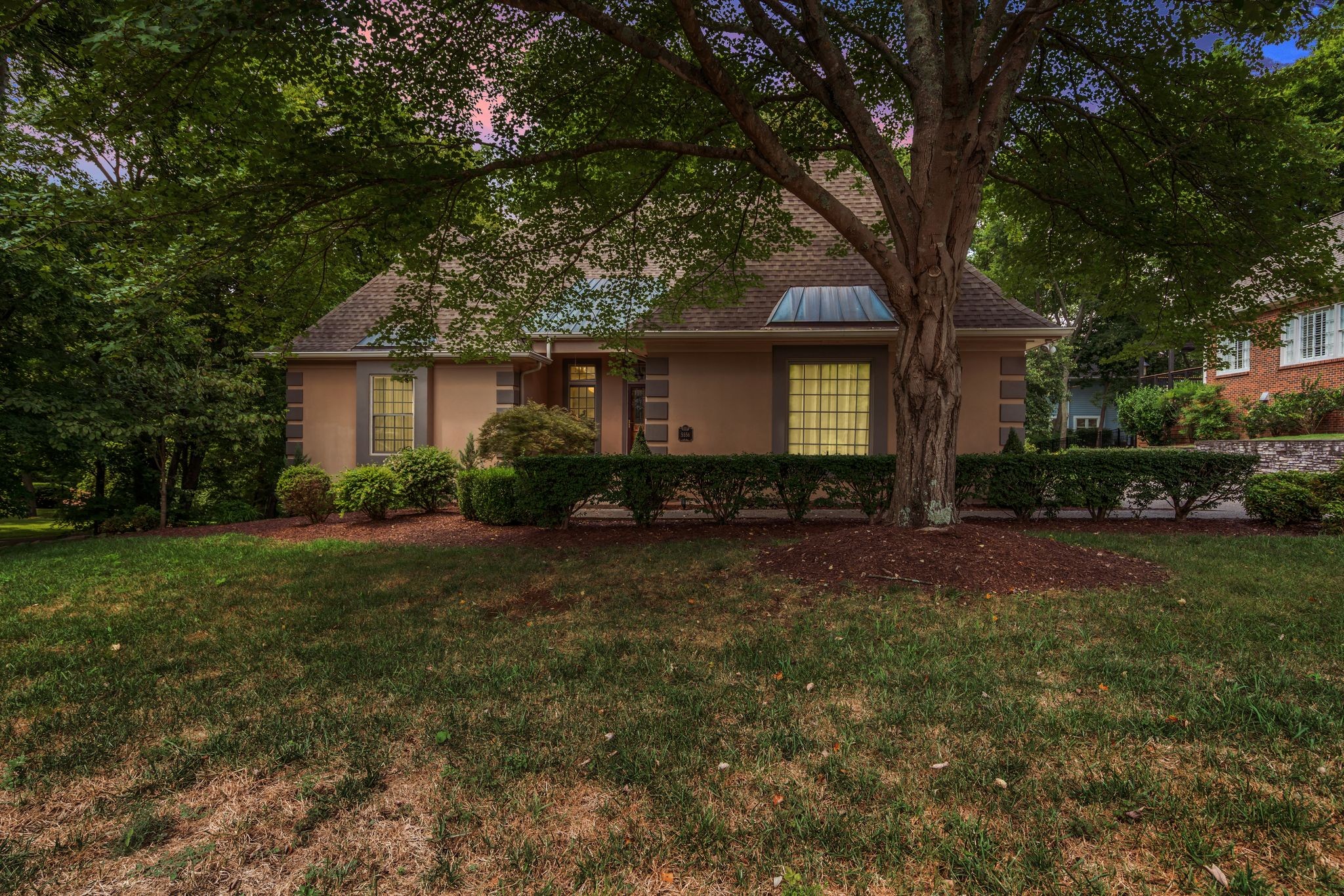 5556 Hearthstone Ln