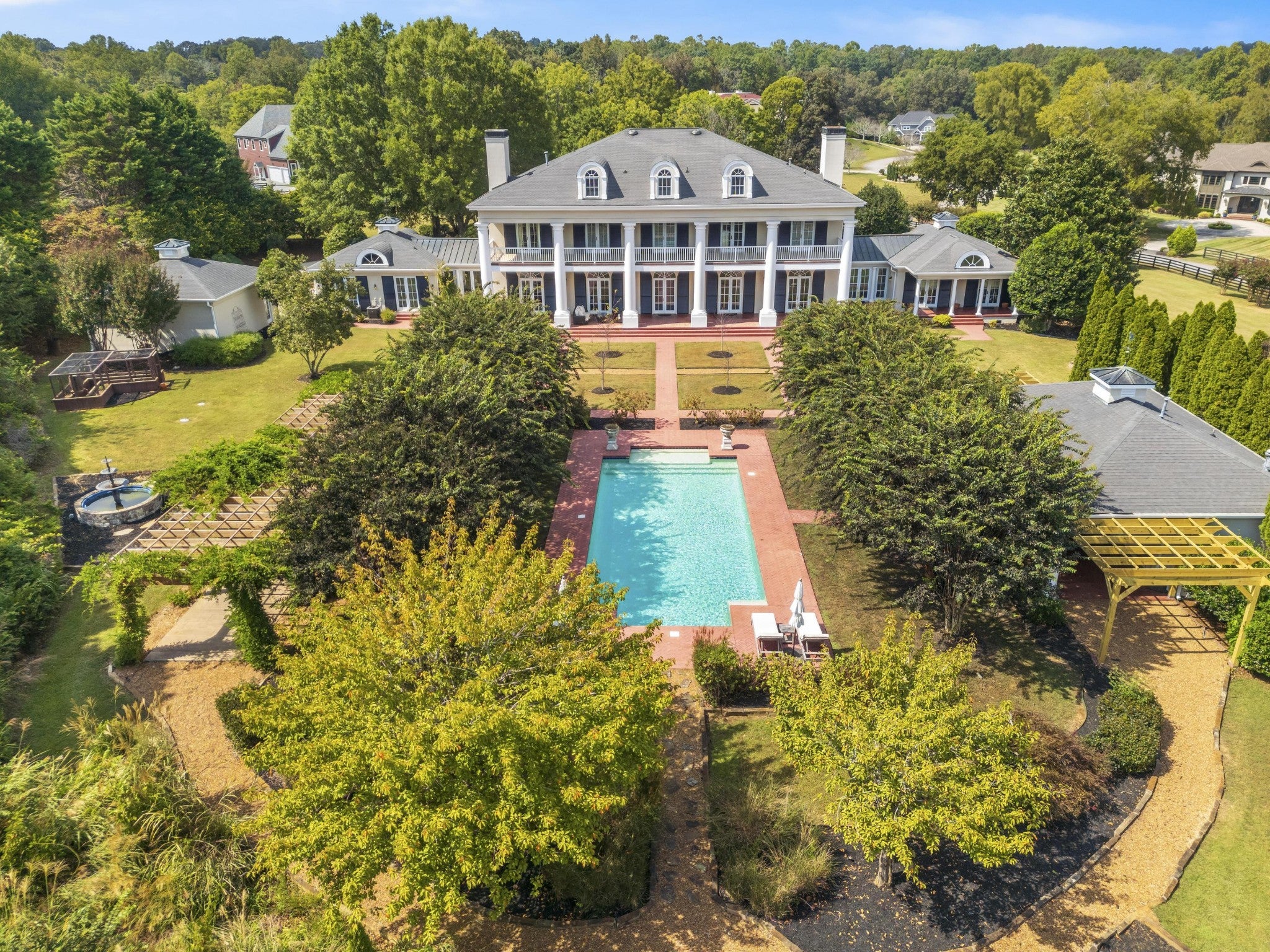 7900 Thunder Farms Trail