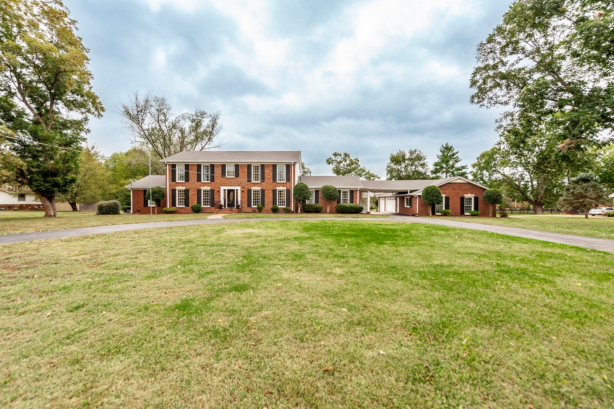 1781 Hickory Trace Dr