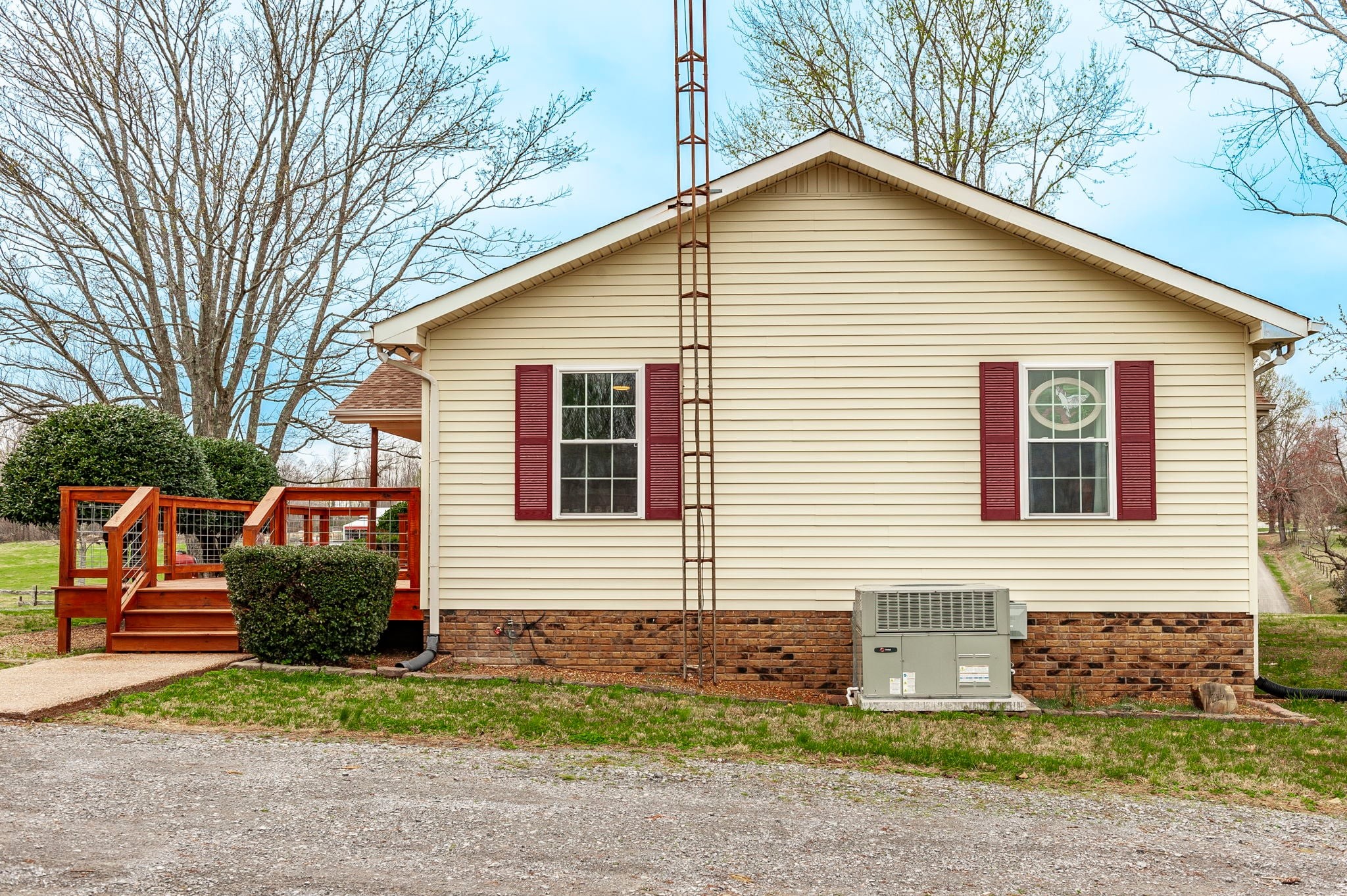 410 Frog Pond Cemetery Rd