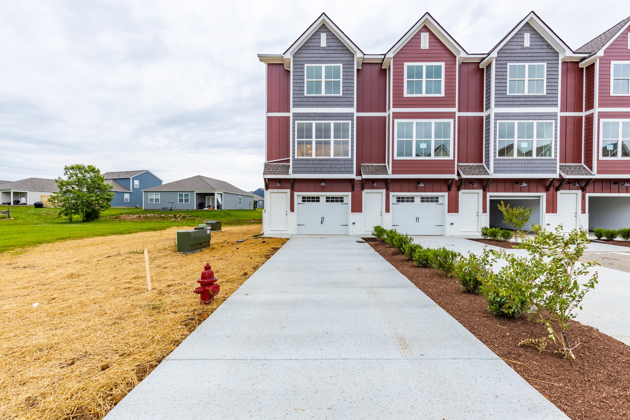 301 Harper Lndg 301