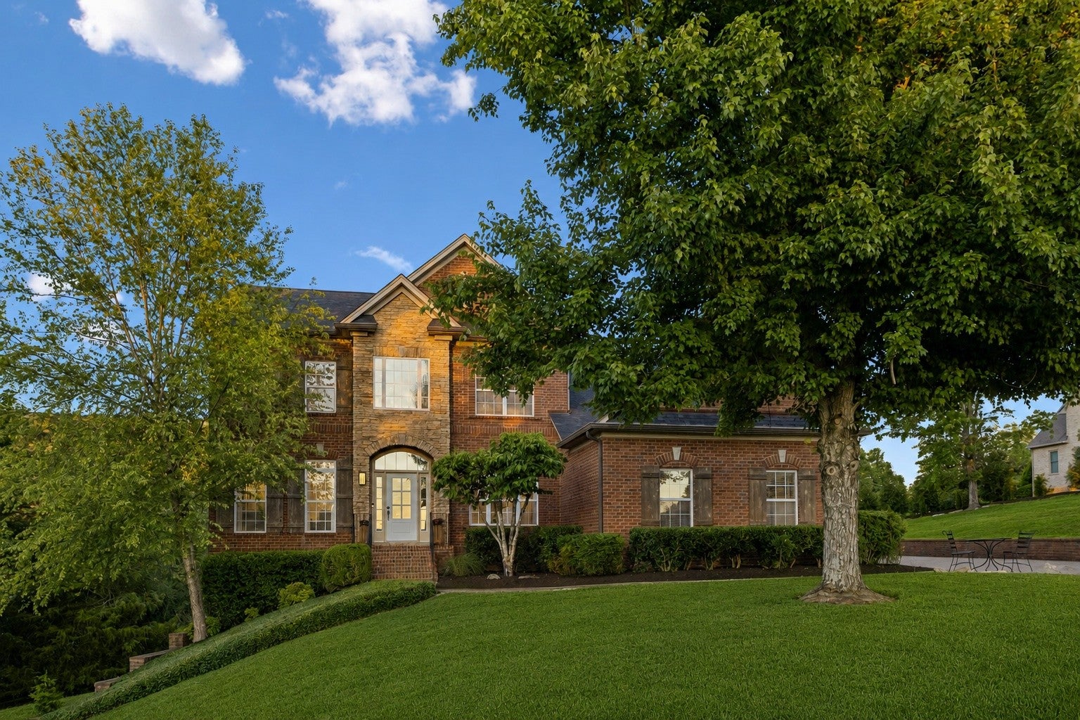 6-bed home at 8140 Cloverland Dr, Nashville, sold June 25, 2026