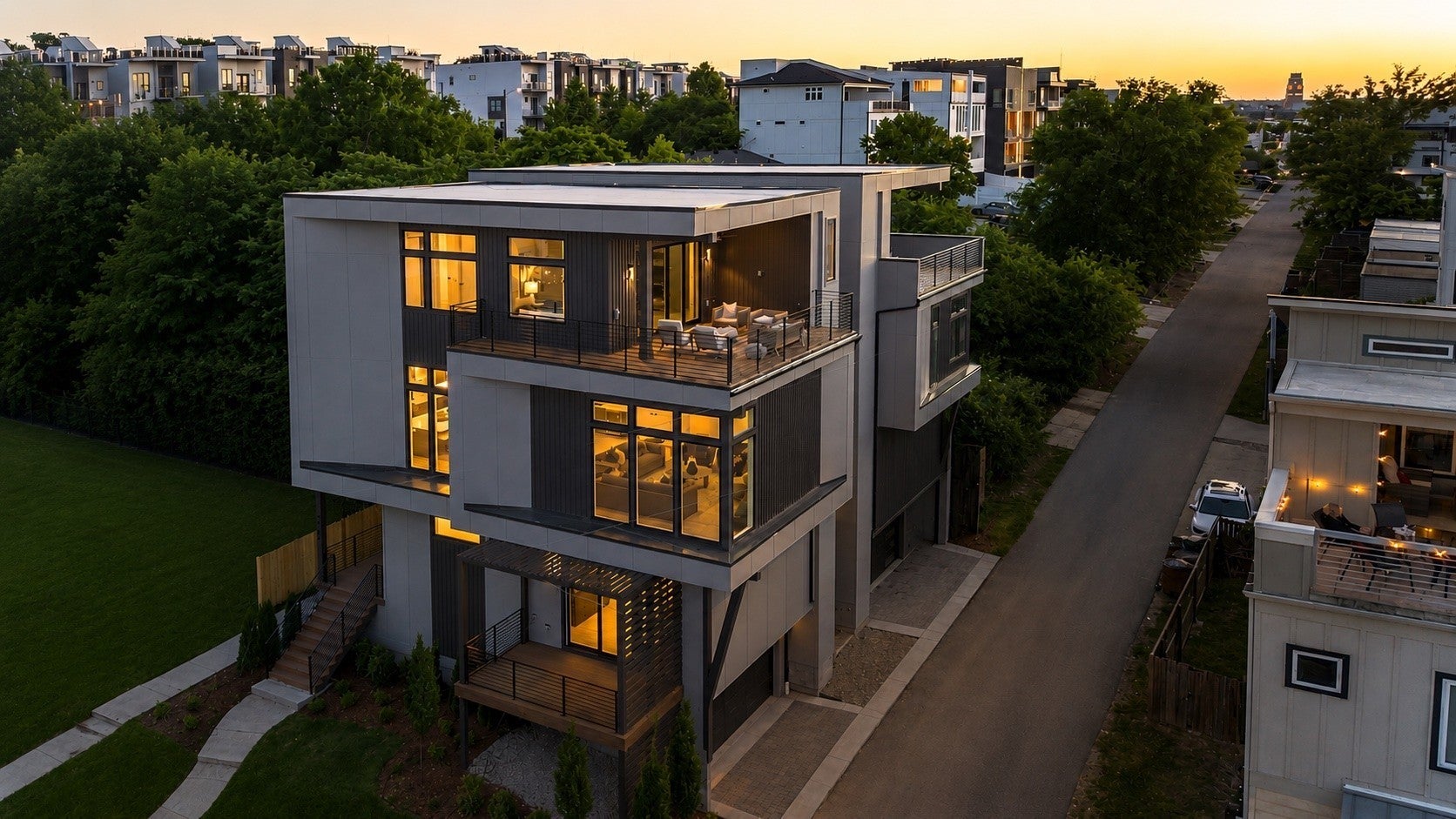 4-bed condo for sale in Nashville, TN 37203, 1006a Southside Ave 1006a Southside Ave, Nashville TN 37203 4-bed condo, photo 4 of 25