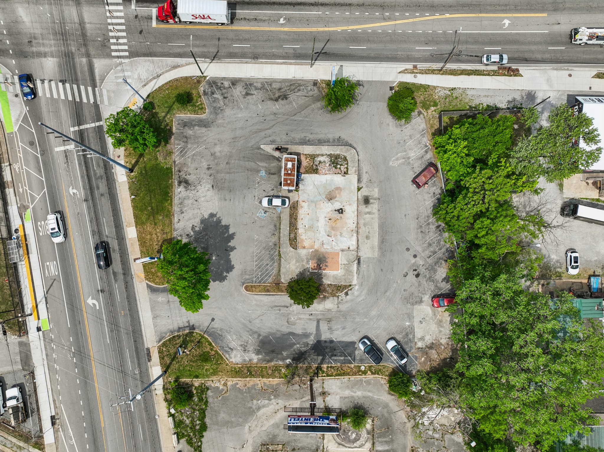 2201 Dickerson Pike